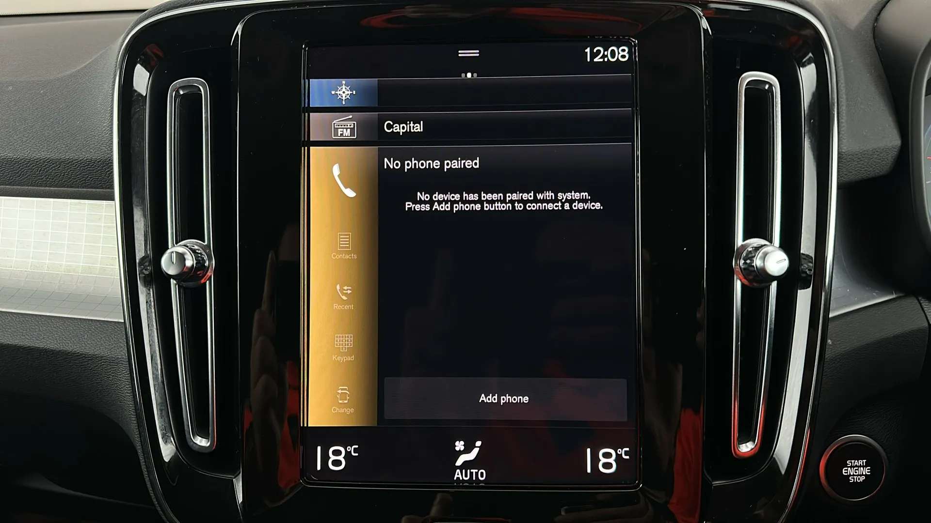 2022 VOLVO XC40 2022 VOLVO XC40