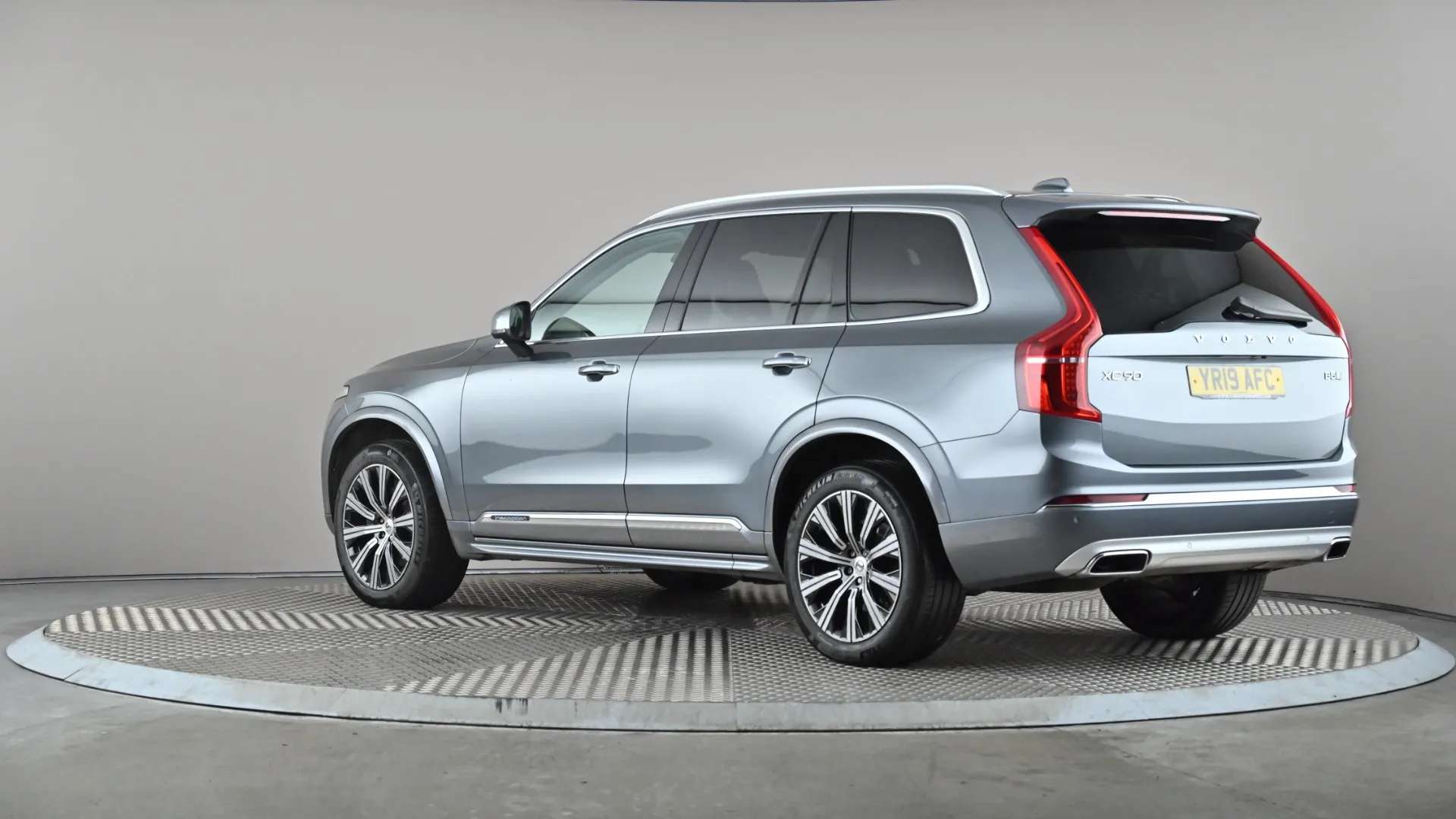 2019 VOLVO XC90 2019 VOLVO XC90
