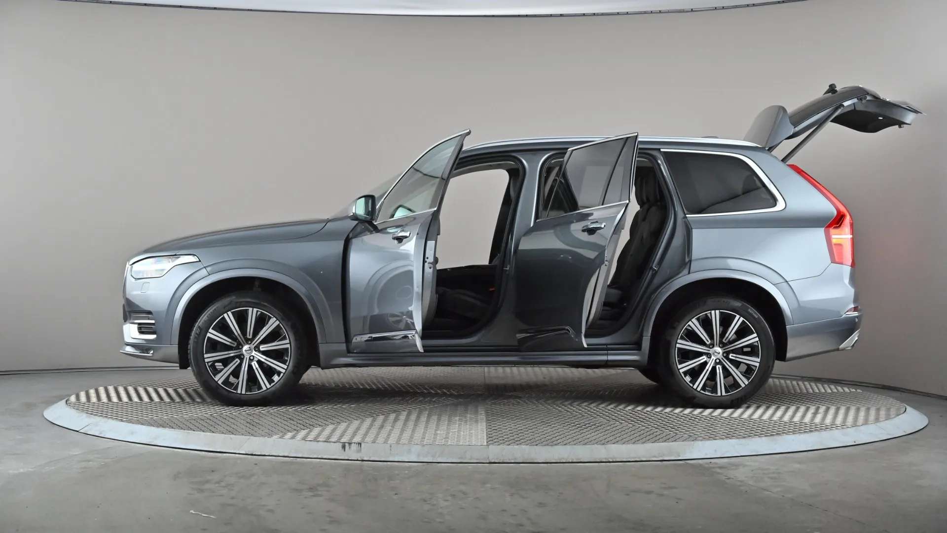 2019 VOLVO XC90 2019 VOLVO XC90
