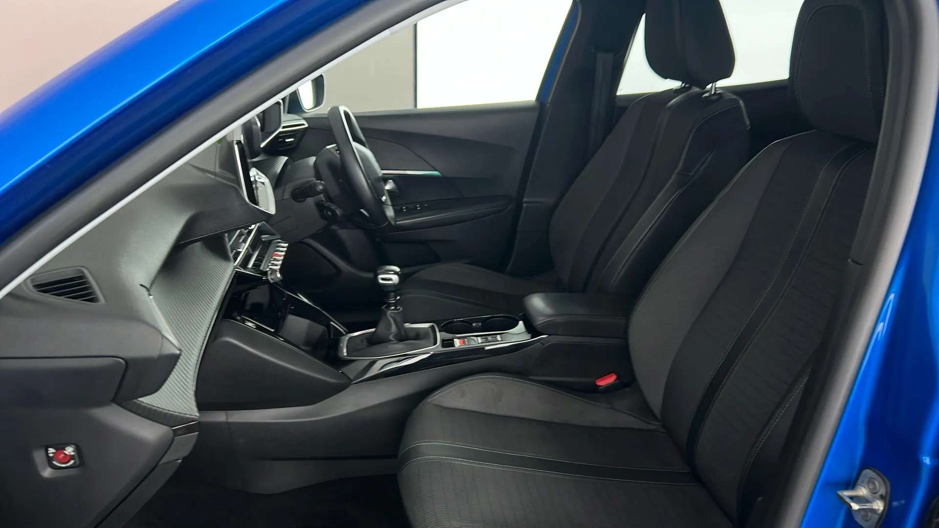 2021 PEUGEOT 2008 2021 PEUGEOT 2008