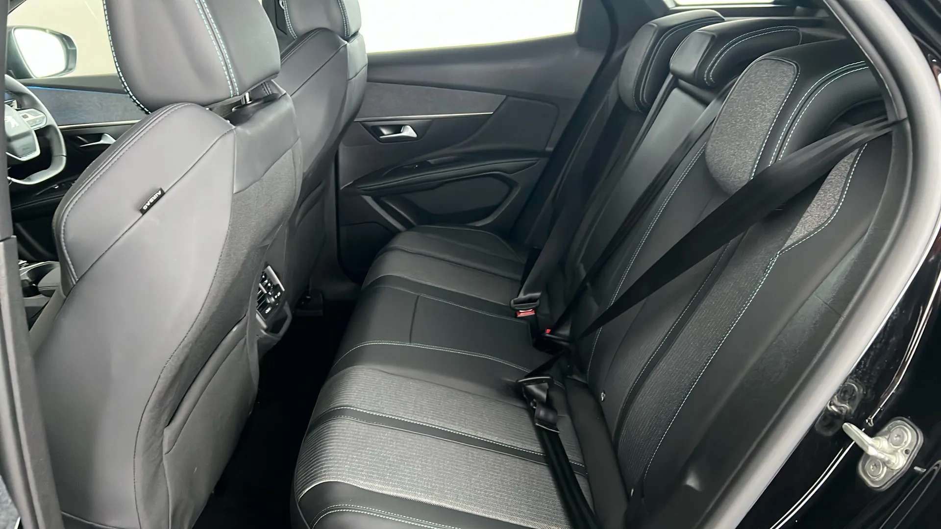 2024 PEUGEOT 3008 2024 PEUGEOT 3008
