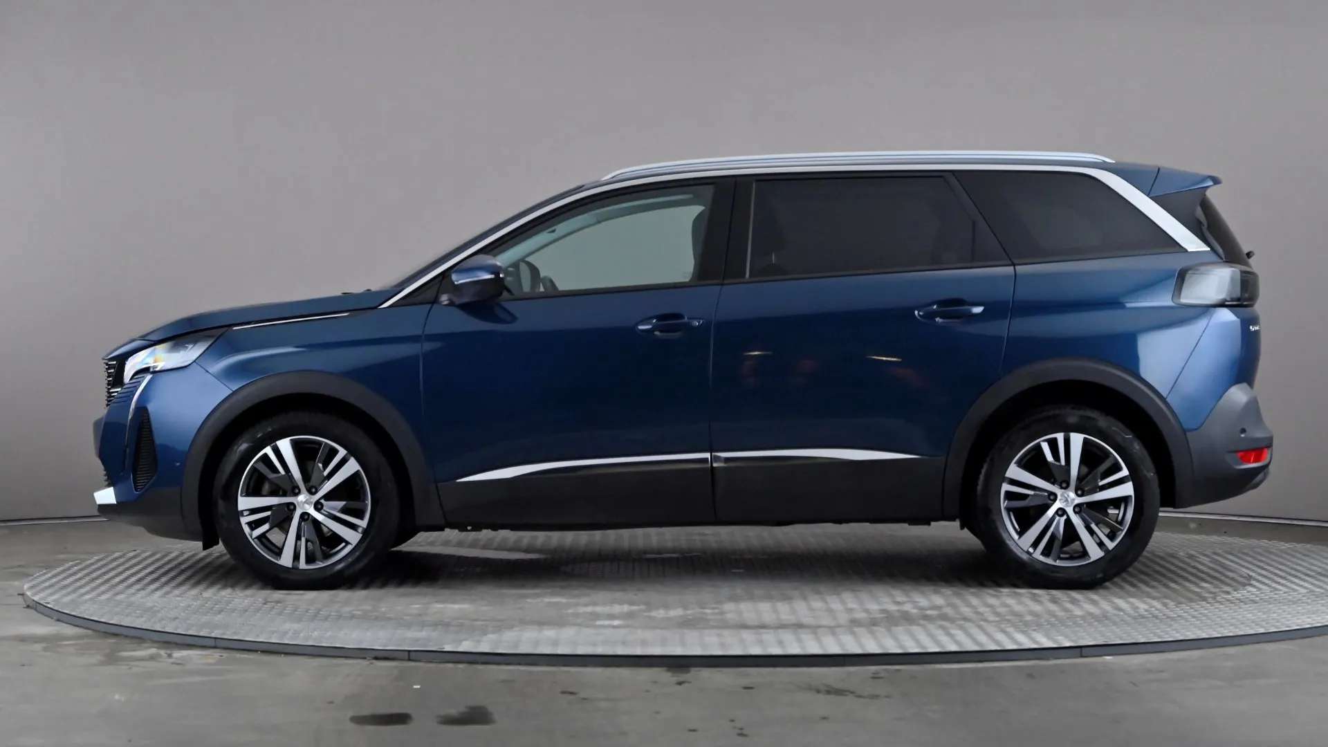 A 2021 PEUGEOT 5008 1.5 BlueHDi Allure Premium A 2021 PEUGEOT 5008 1.5 BlueHDi Allure Premium