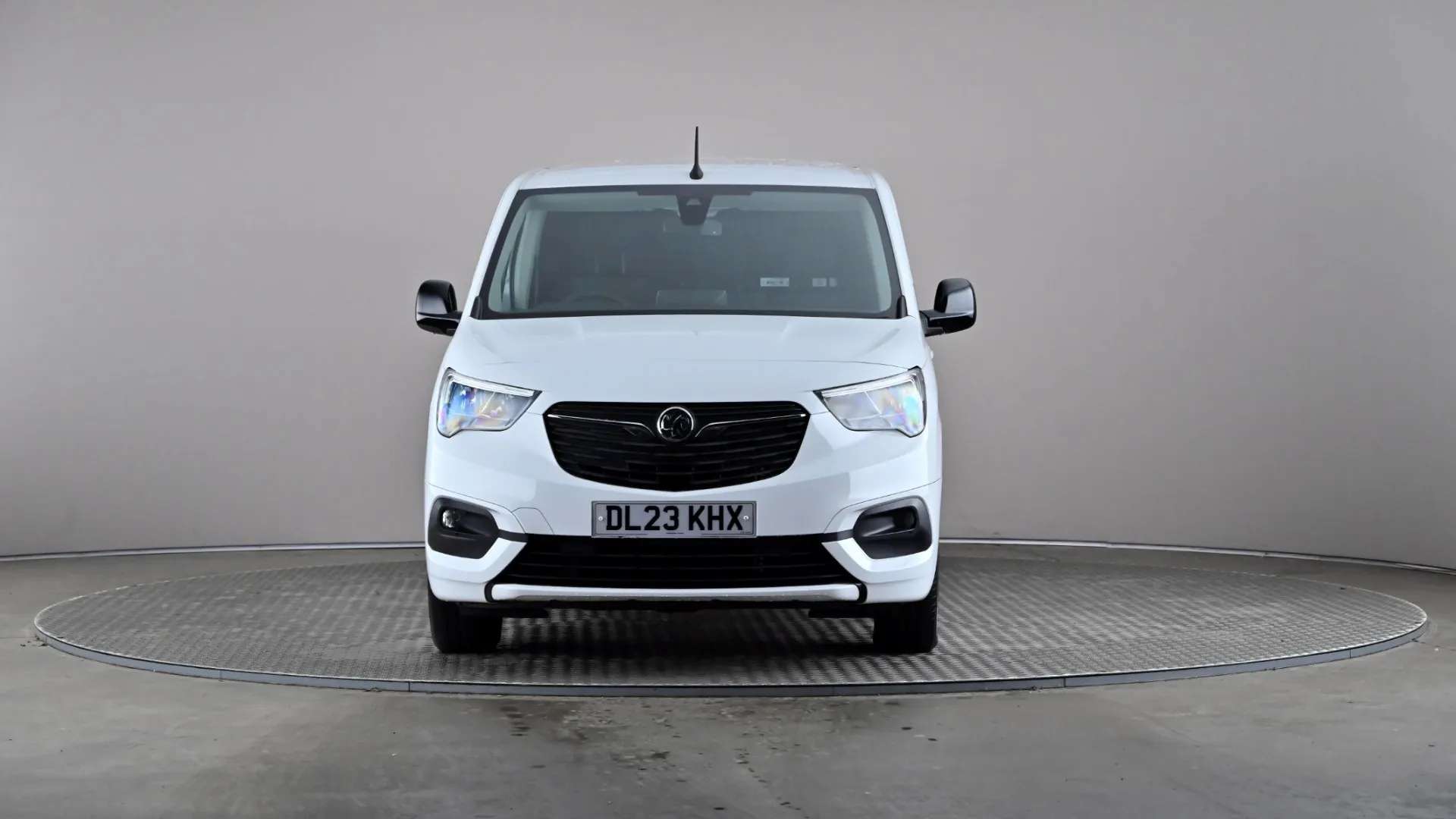 A 2023 VAUXHALL COMBO CARGO 2300 1.5 Turbo D 100ps H1 Pro Van A 2023 VAUXHALL COMBO CARGO 2300 1.5 Turbo D 100ps H1 Pro Van