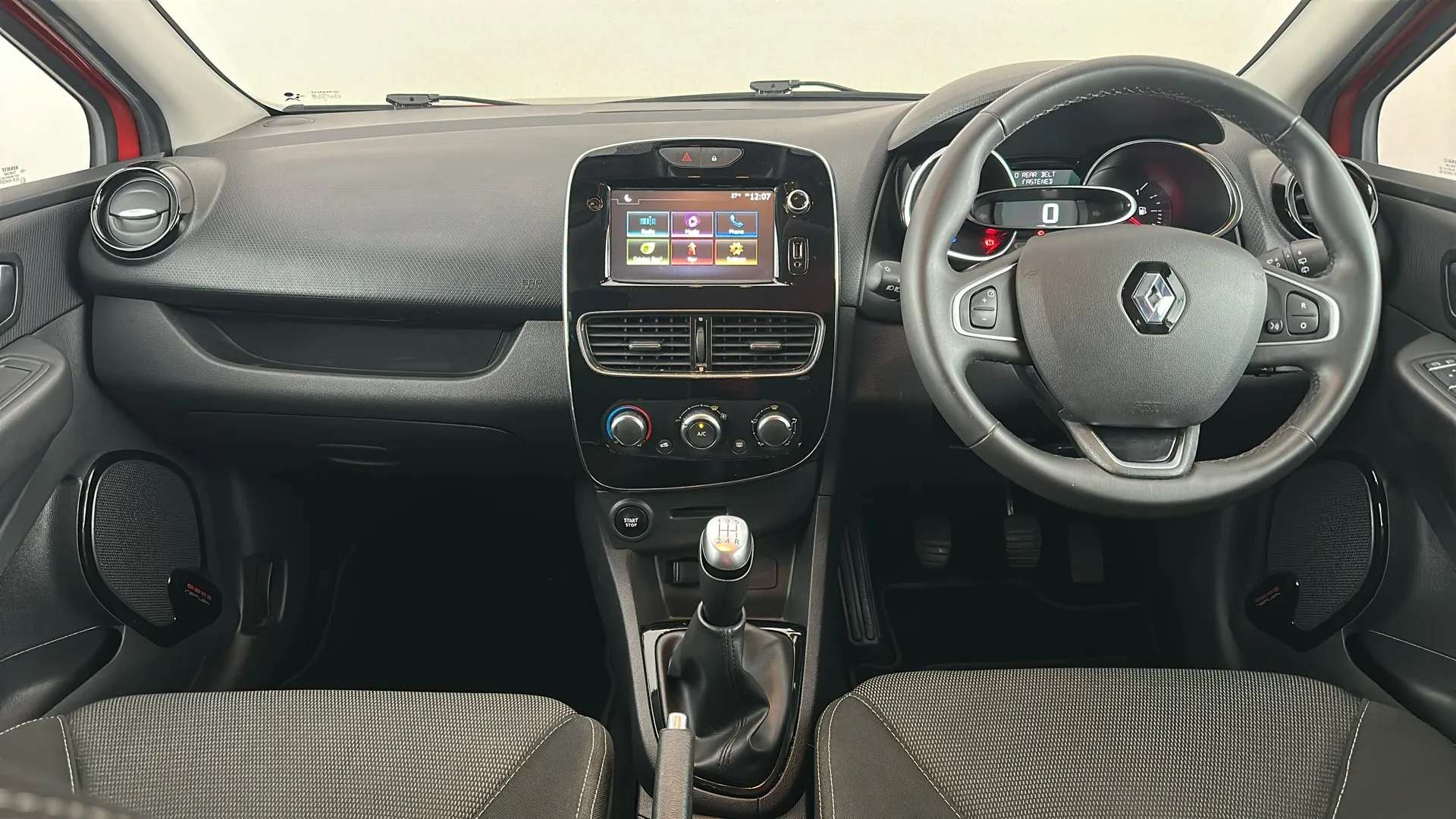 2019 RENAULT CLIO 2019 RENAULT CLIO