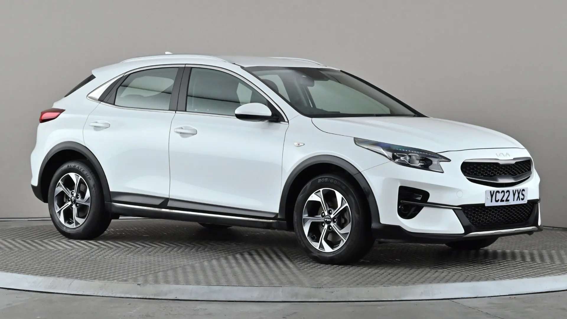 A 2022 KIA XCEED 1.0T GDi ISG 2 A 2022 KIA XCEED 1.0T GDi ISG 2