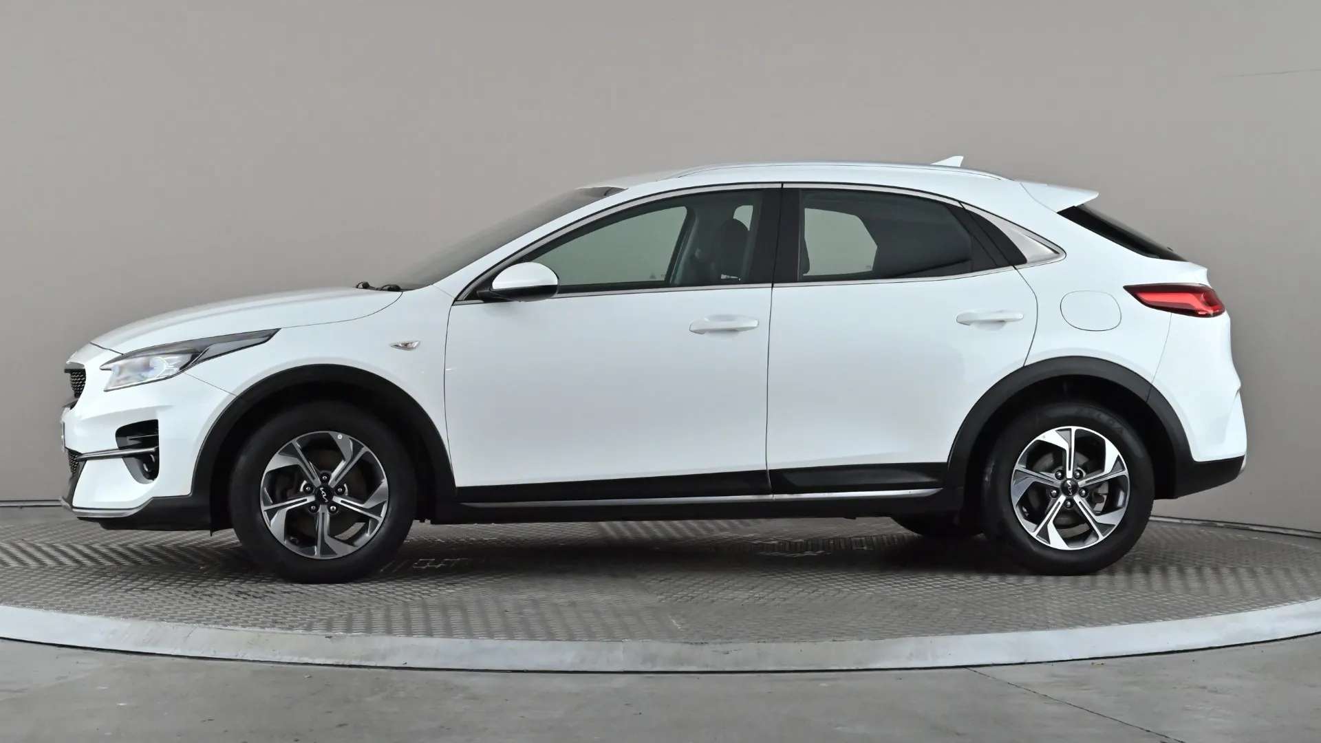 A 2022 KIA XCEED 1.0T GDi ISG 2 A 2022 KIA XCEED 1.0T GDi ISG 2