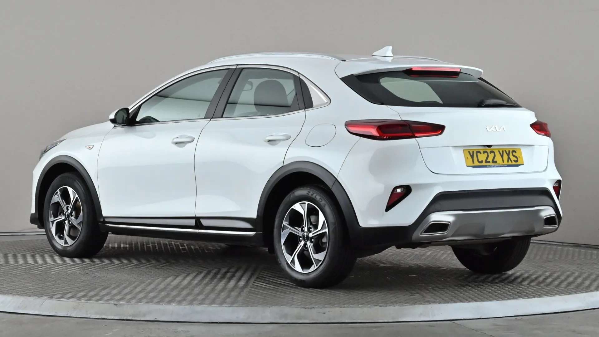 A 2022 KIA XCEED 1.0T GDi ISG 2 A 2022 KIA XCEED 1.0T GDi ISG 2