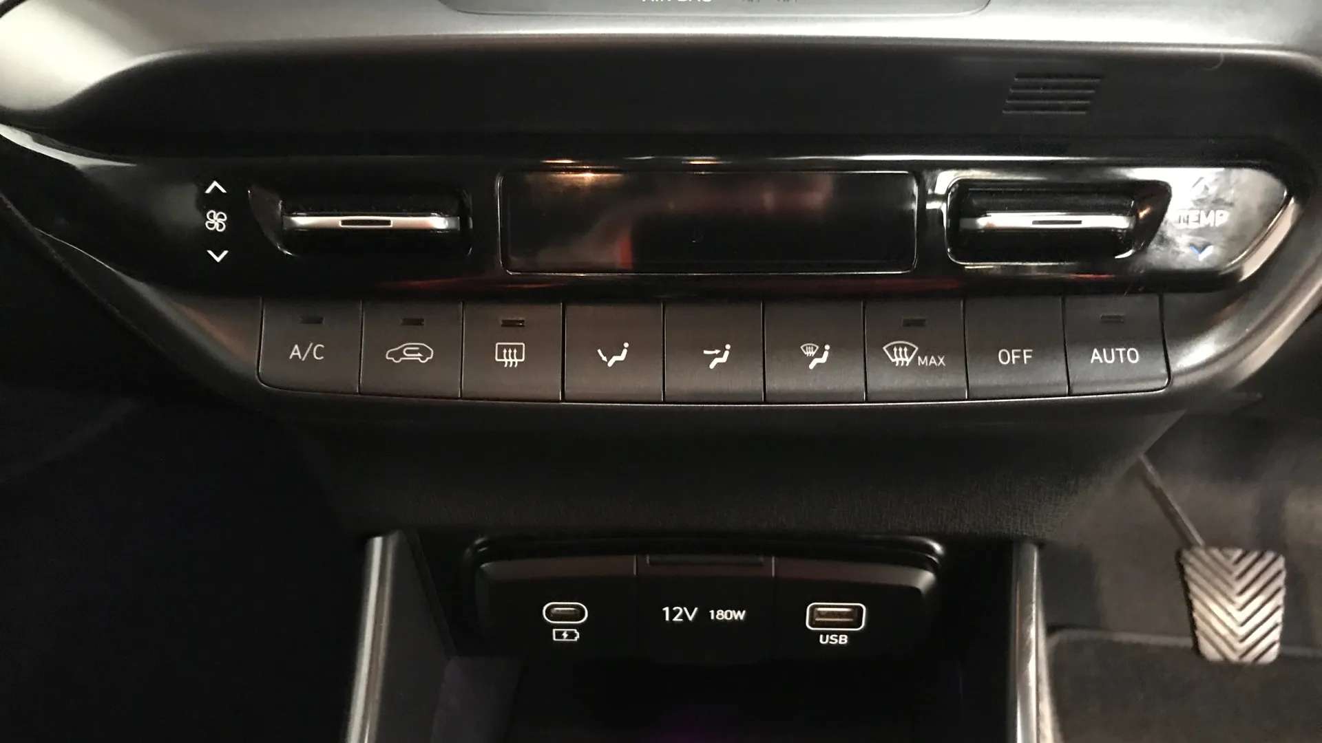 2024 HYUNDAI I20 2024 HYUNDAI I20