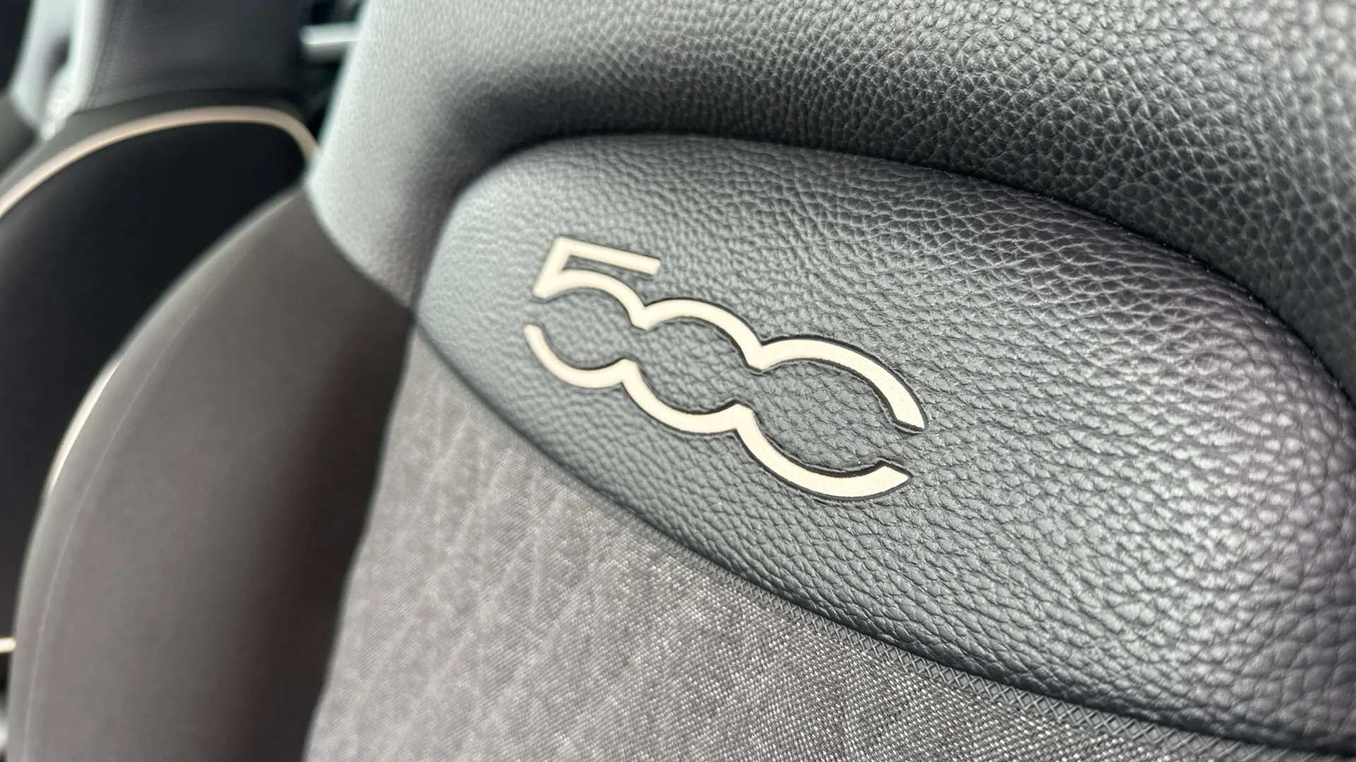 2019 FIAT 500X 2019 FIAT 500X