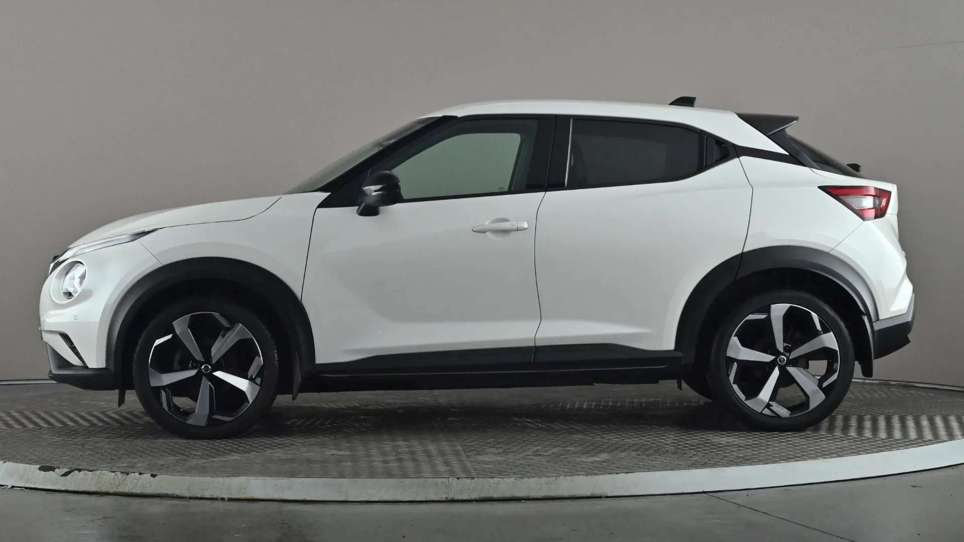 A 2020 NISSAN JUKE 1.0 DiG-T Tekna A 2020 NISSAN JUKE 1.0 DiG-T Tekna