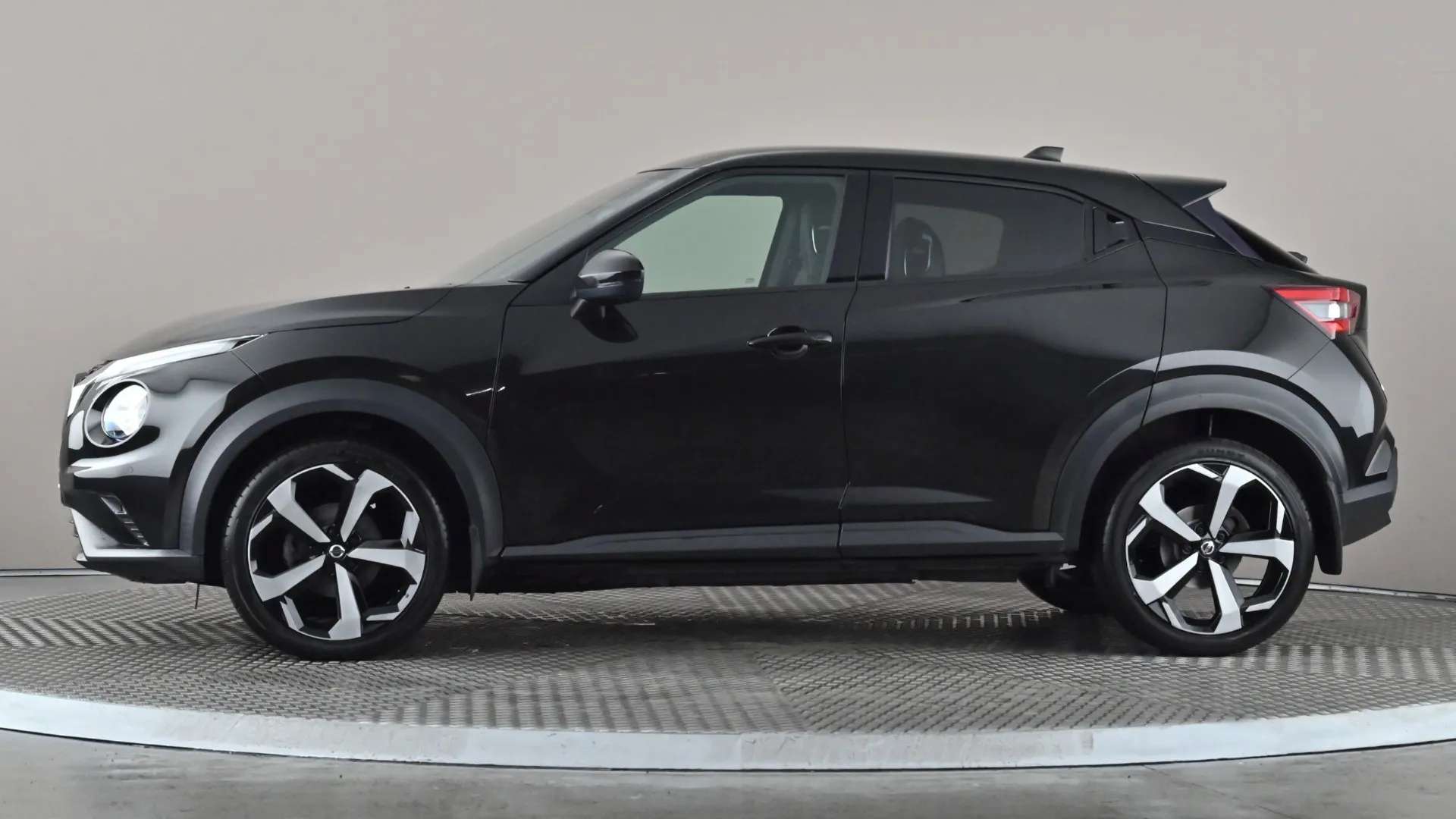 A 2020 NISSAN JUKE 1.0 DiG-T Tekna A 2020 NISSAN JUKE 1.0 DiG-T Tekna