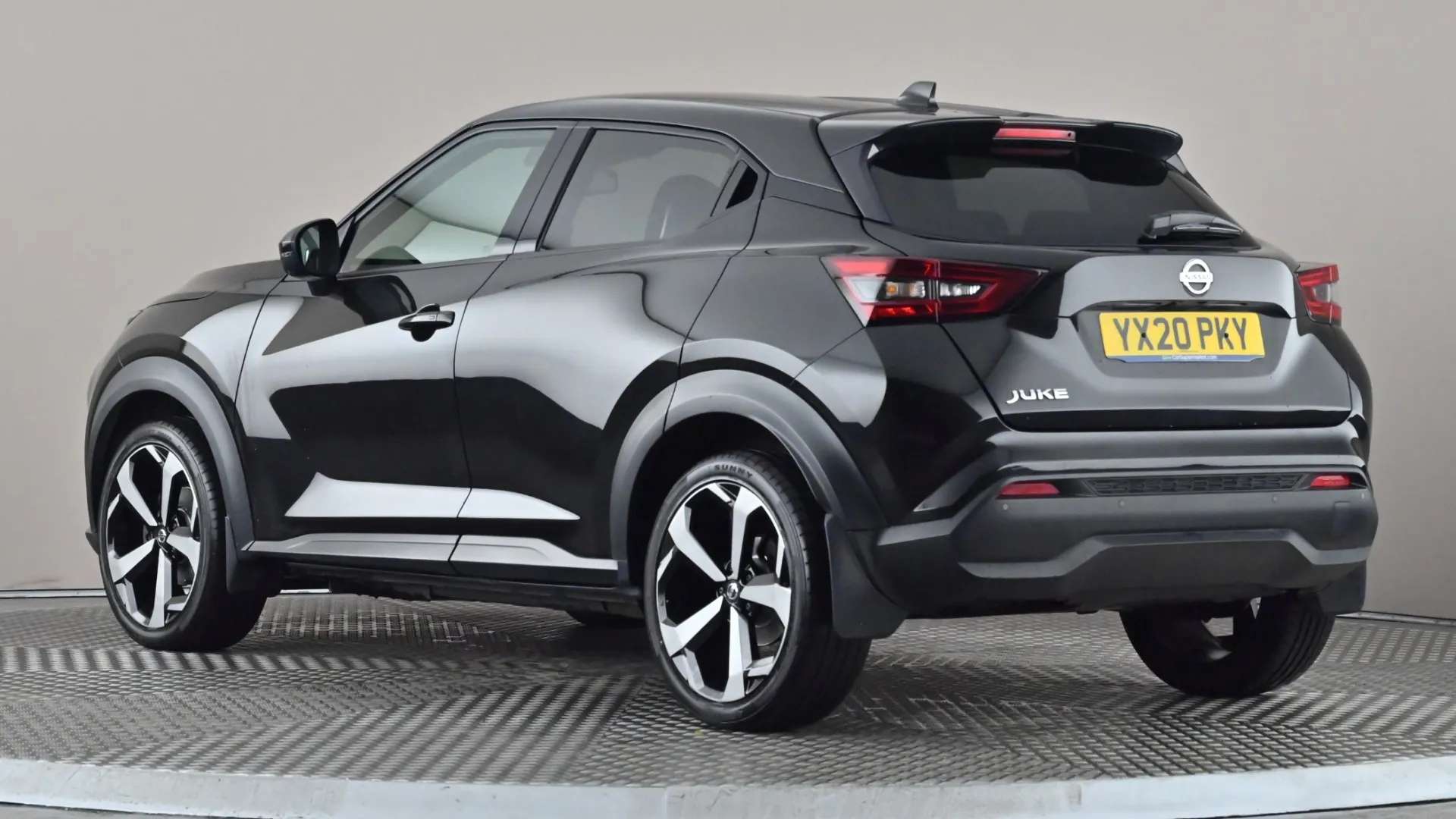 A 2020 NISSAN JUKE 1.0 DiG-T Tekna A 2020 NISSAN JUKE 1.0 DiG-T Tekna