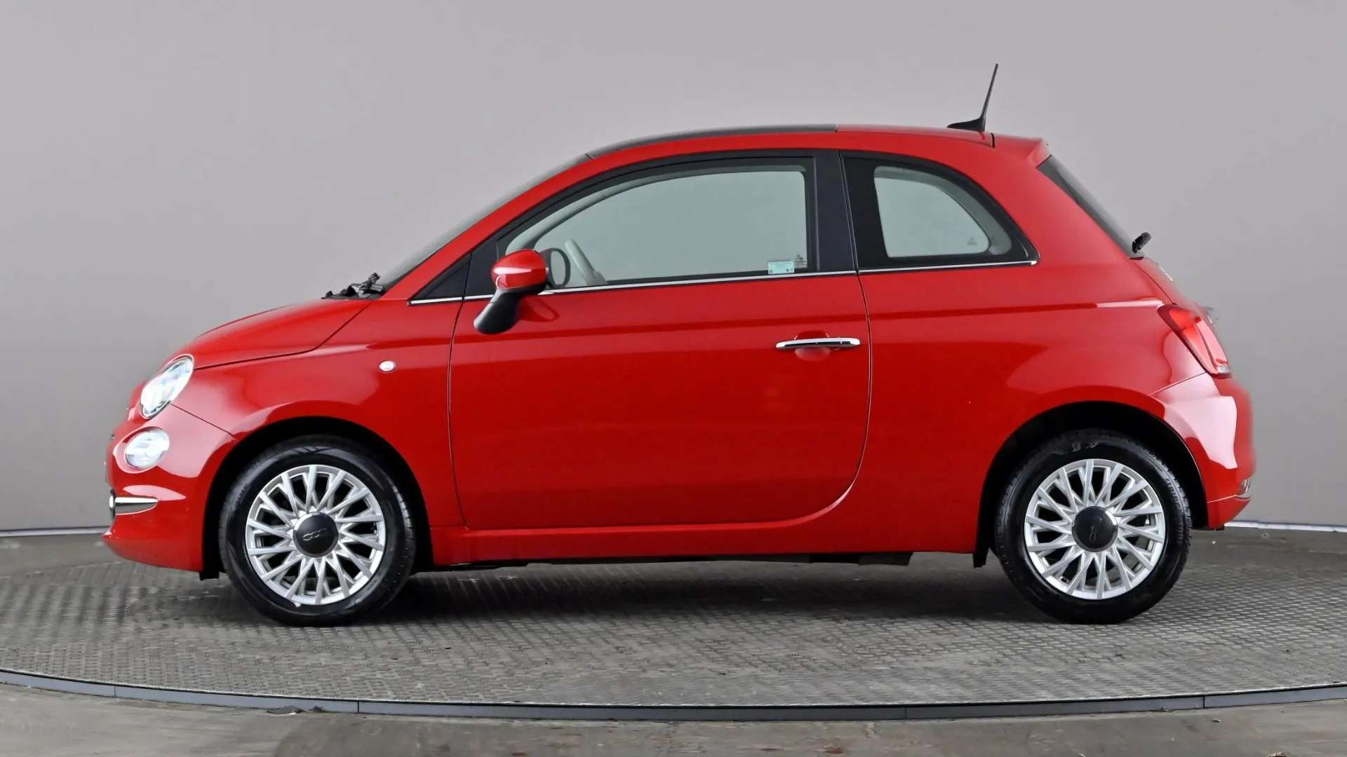 A 2023 FIAT 500 1.0 Mild Hybrid A 2023 FIAT 500 1.0 Mild Hybrid