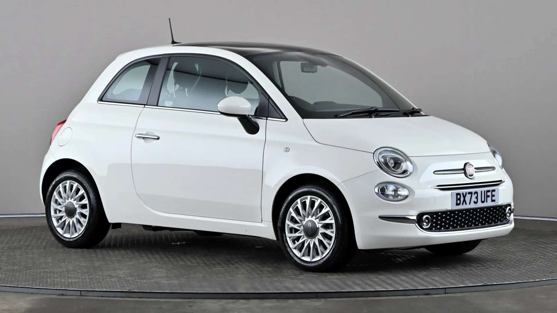 A 2024 FIAT 500 1.0 Mild Hybrid A 2024 FIAT 500 1.0 Mild Hybrid