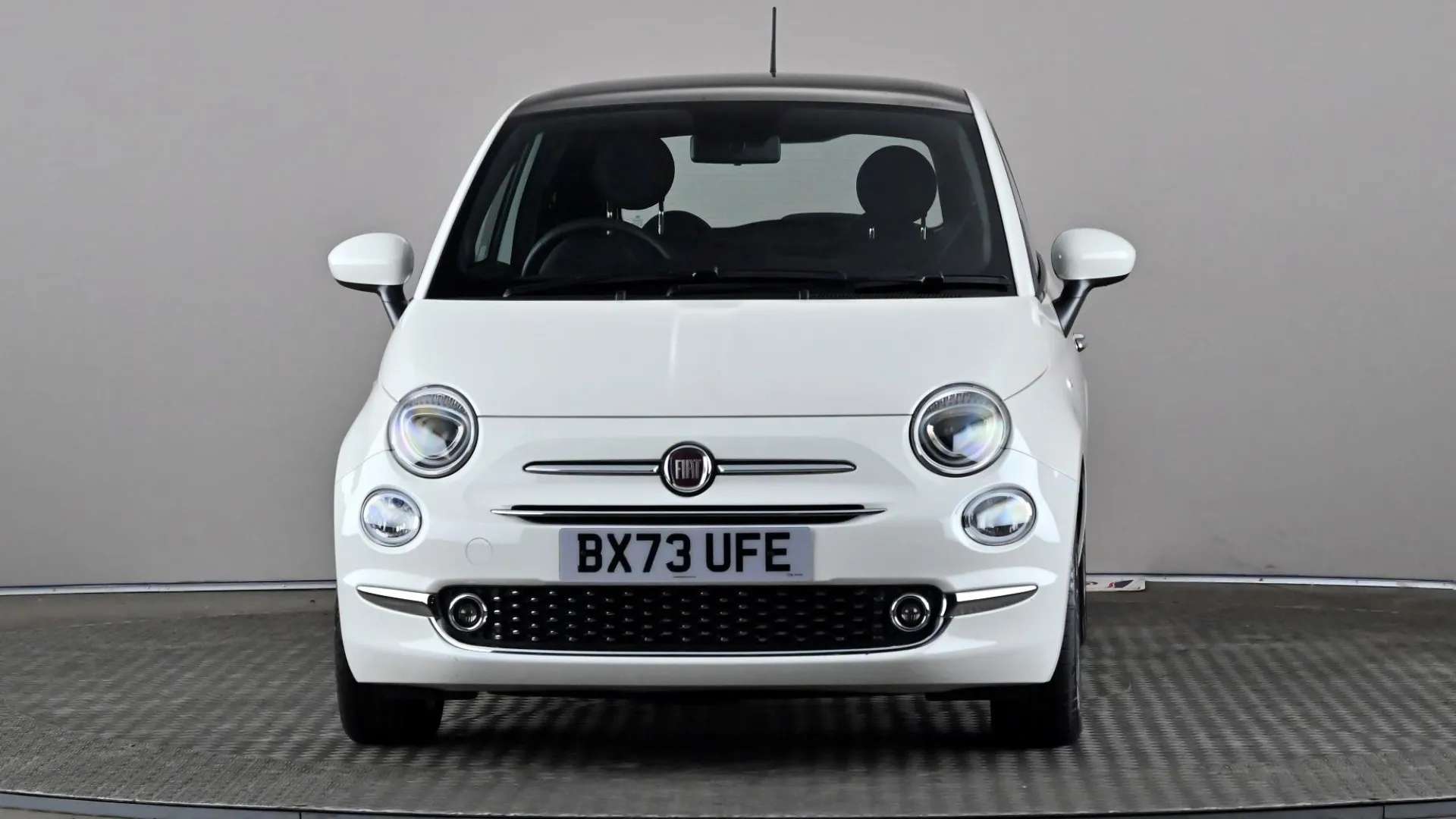 A 2024 FIAT 500 1.0 Mild Hybrid A 2024 FIAT 500 1.0 Mild Hybrid