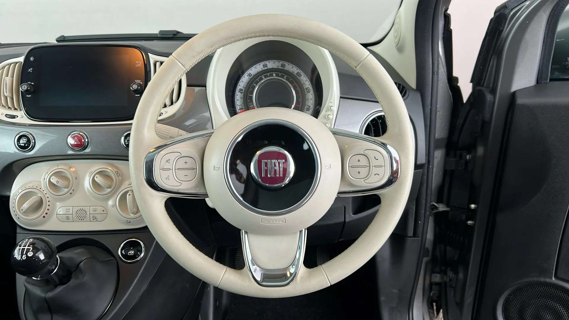 2023 FIAT 500 2023 FIAT 500