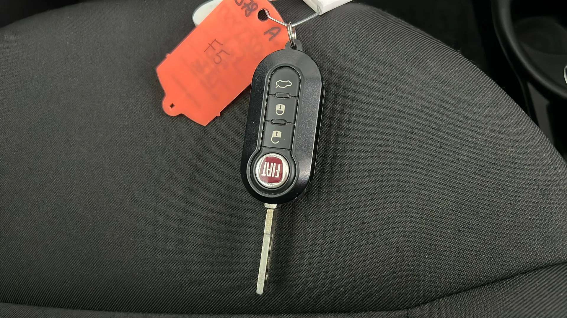 2023 FIAT 500 2023 FIAT 500