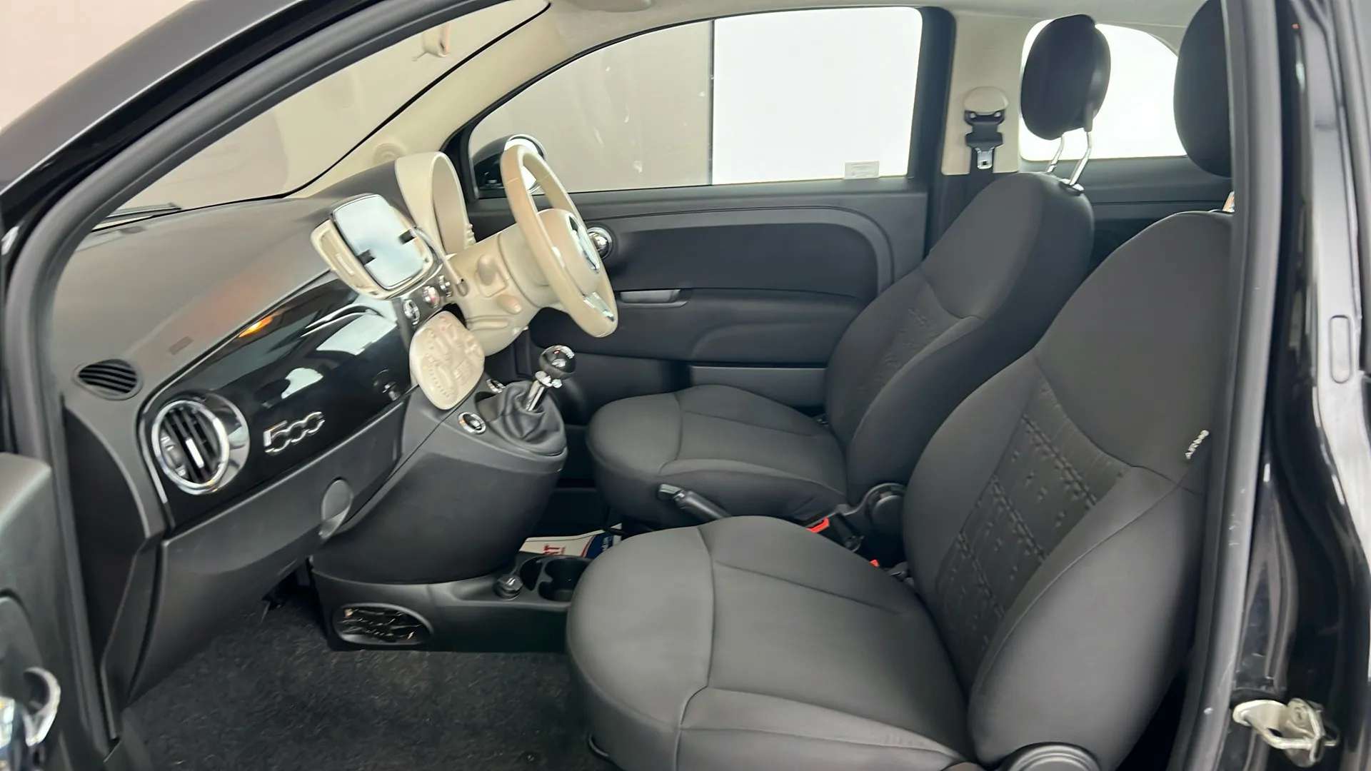 2023 FIAT 500 2023 FIAT 500
