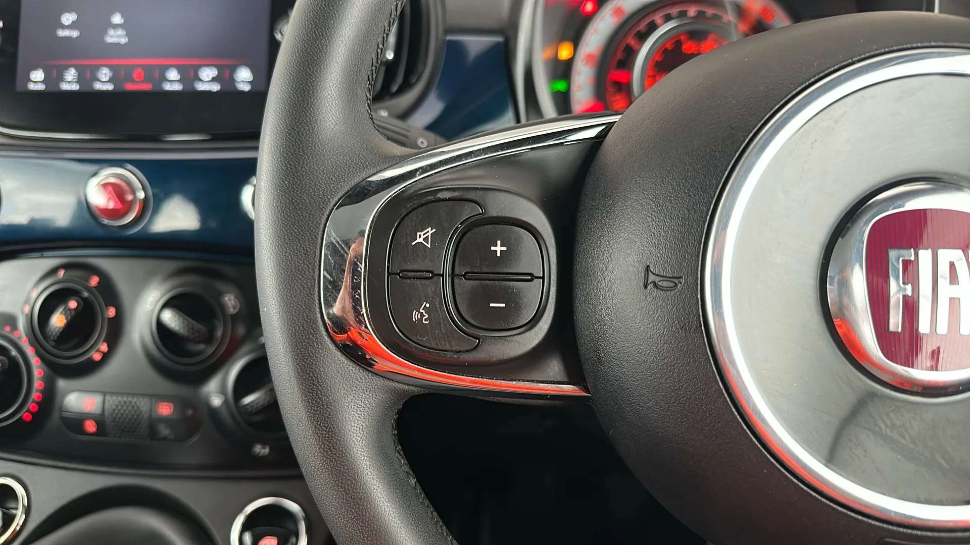 2024 FIAT 500 2024 FIAT 500