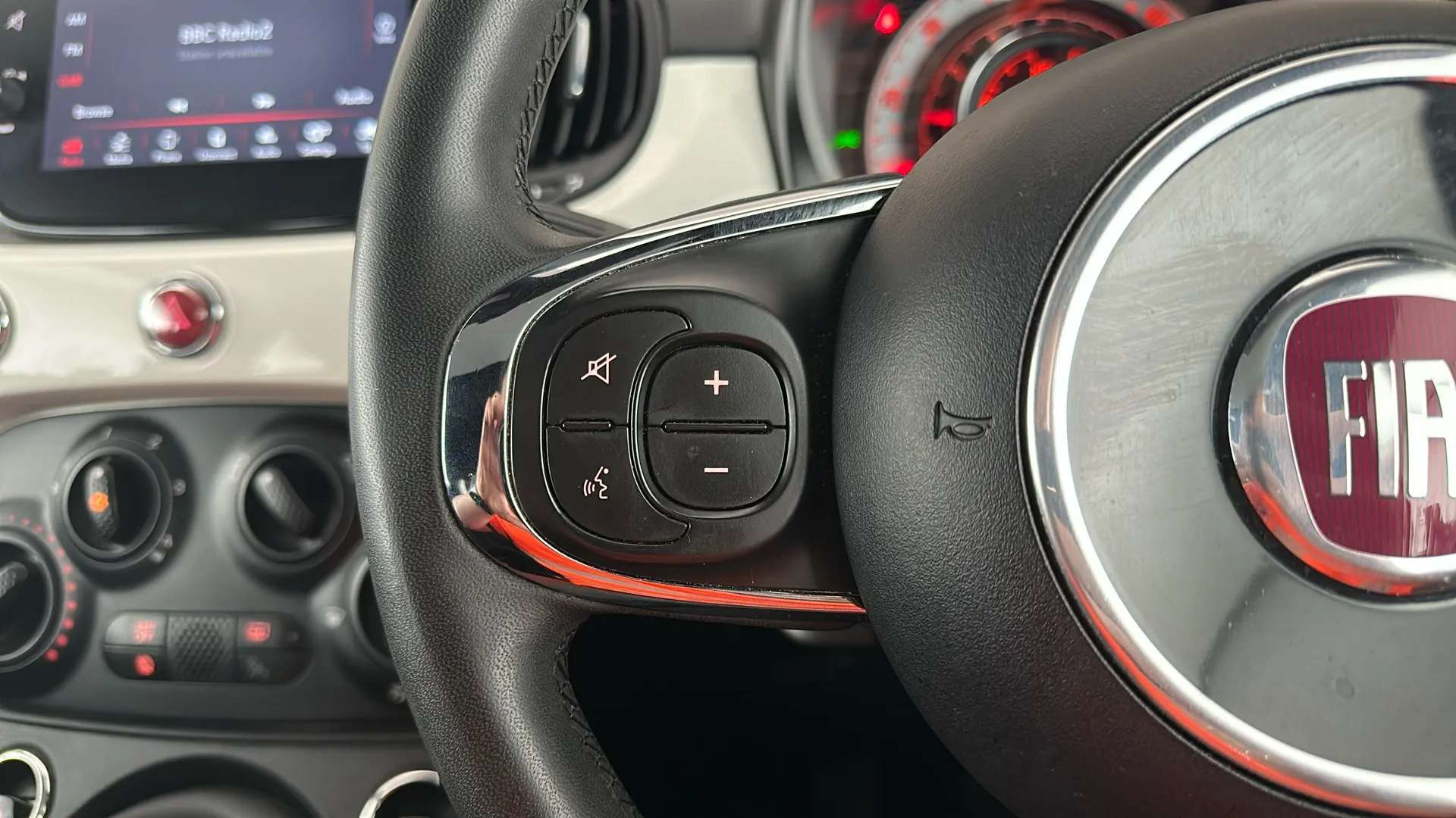 2024 FIAT 500 2024 FIAT 500
