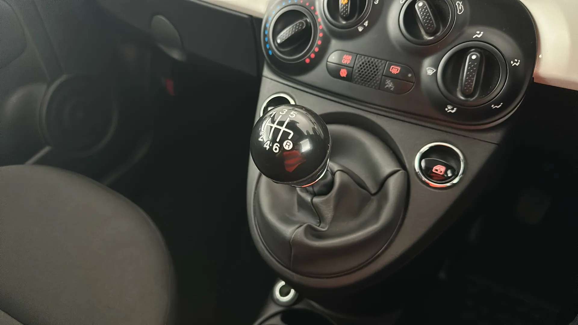2024 FIAT 500 2024 FIAT 500