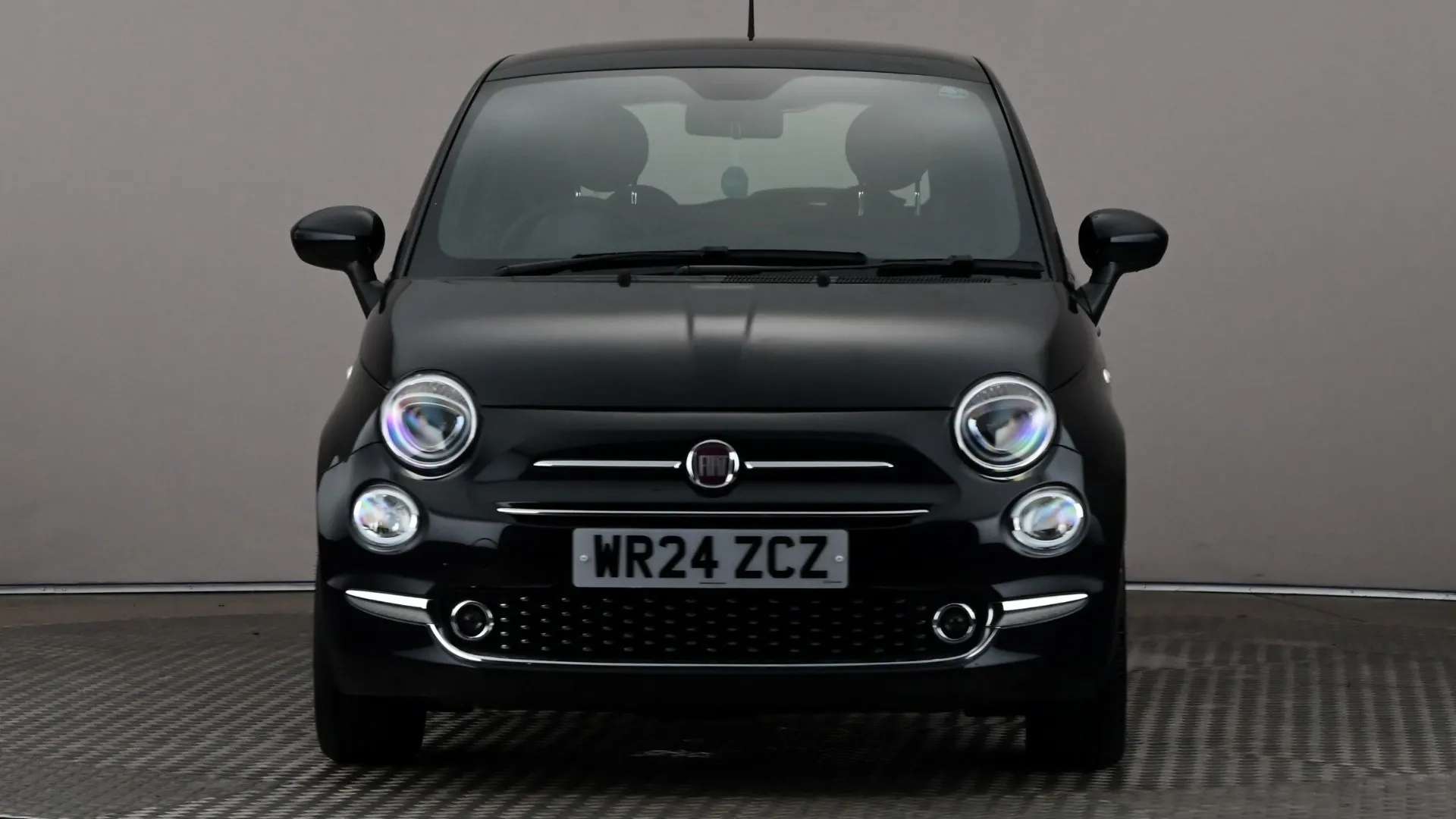 A 2024 FIAT 500 1.0 Mild Hybrid A 2024 FIAT 500 1.0 Mild Hybrid