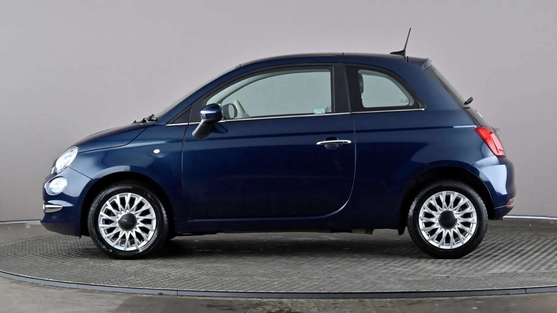 A 2023 FIAT 500 1.0 Mild Hybrid A 2023 FIAT 500 1.0 Mild Hybrid