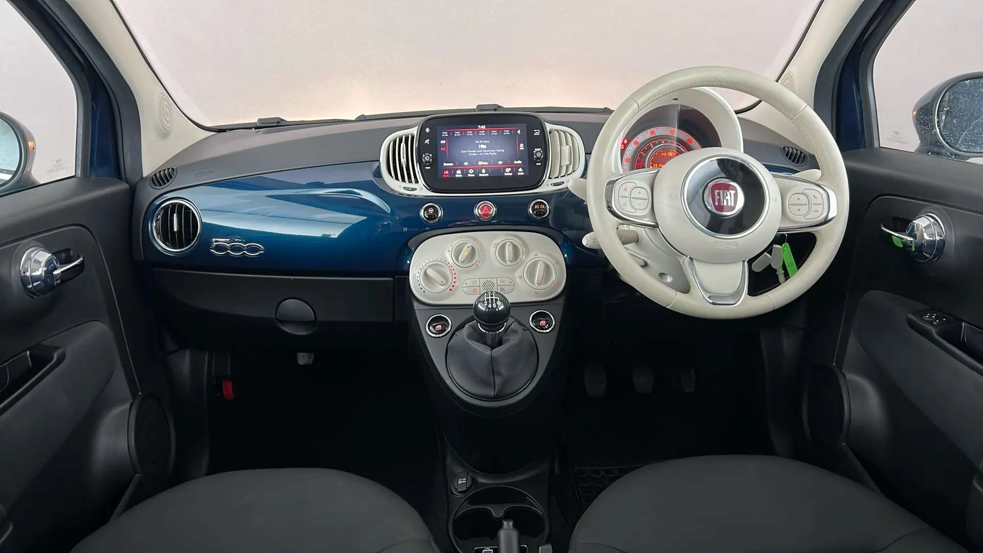 2023 FIAT 500 2023 FIAT 500