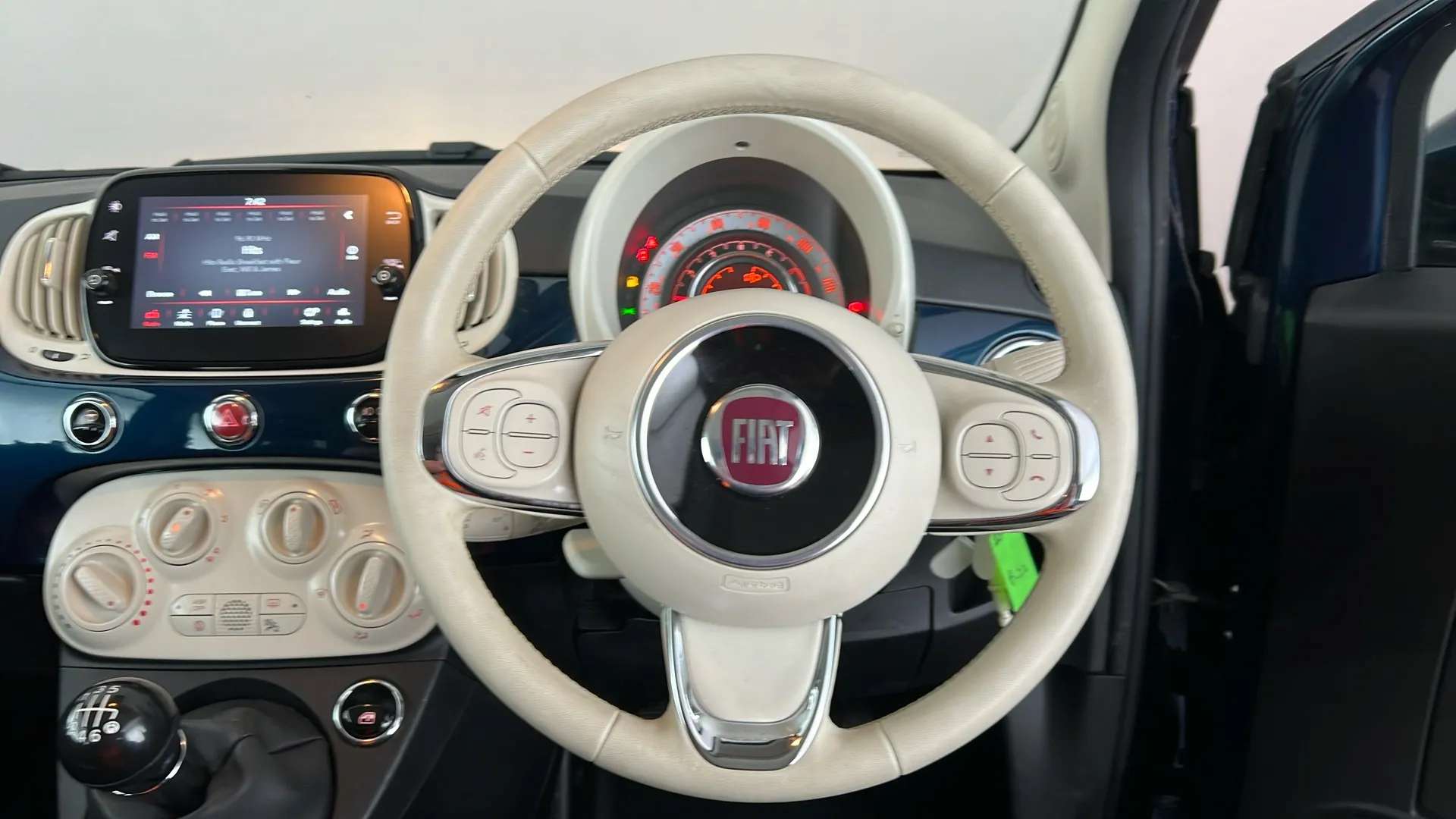 2023 FIAT 500 2023 FIAT 500