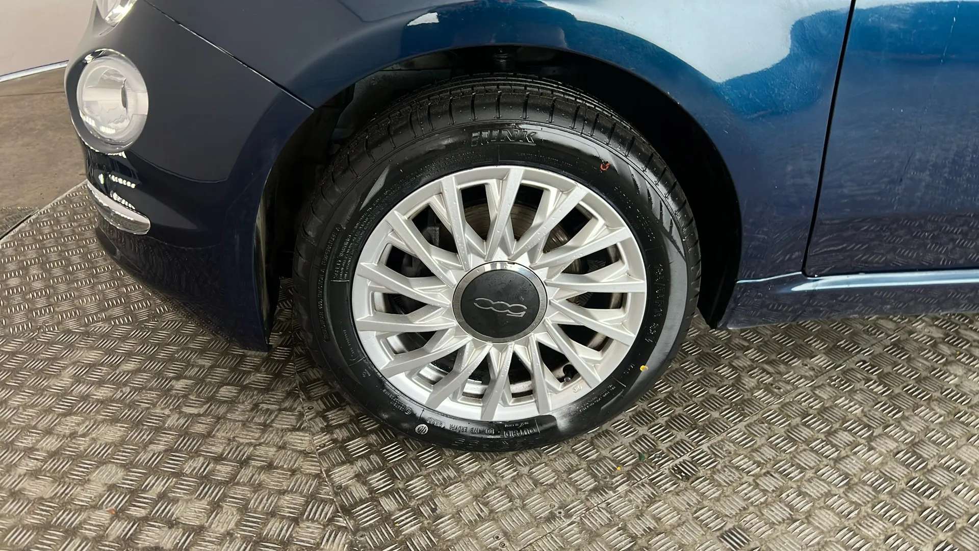 2023 FIAT 500 2023 FIAT 500