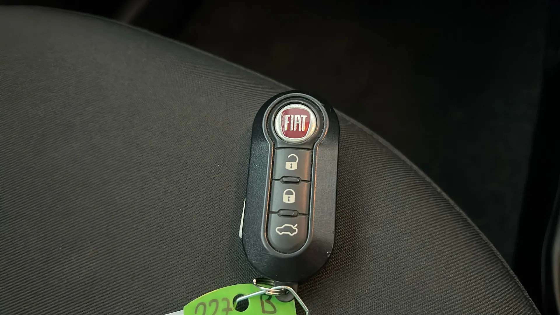 2023 FIAT 500 2023 FIAT 500