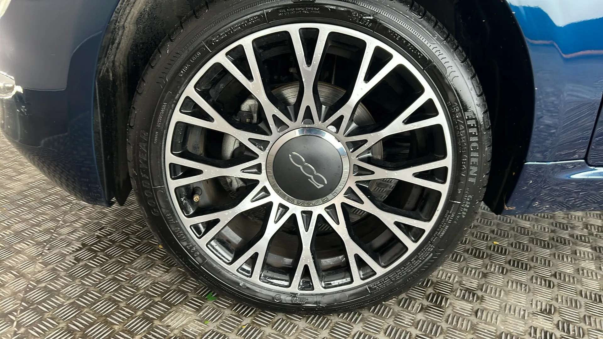 2024 FIAT 500 2024 FIAT 500