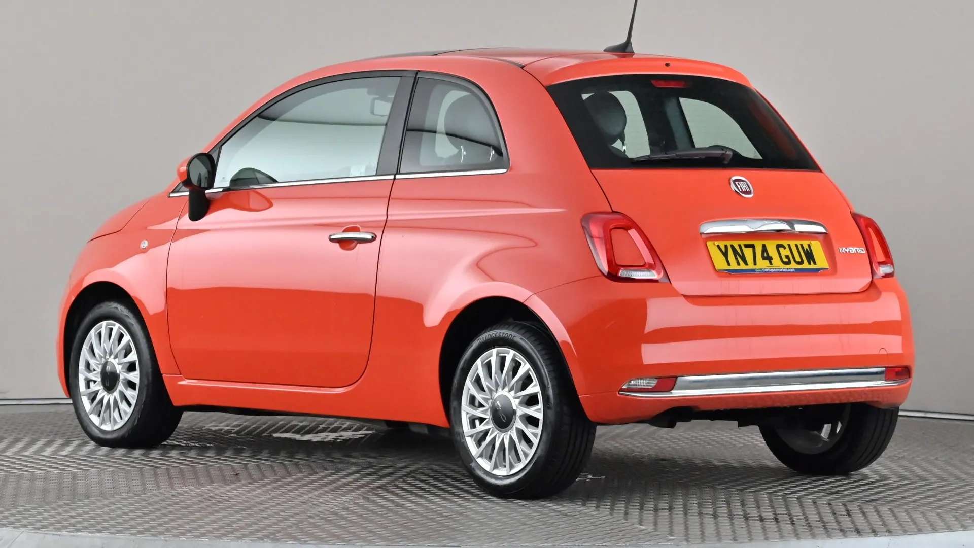 A 2024 FIAT 500 1.0 Mild Hybrid A 2024 FIAT 500 1.0 Mild Hybrid