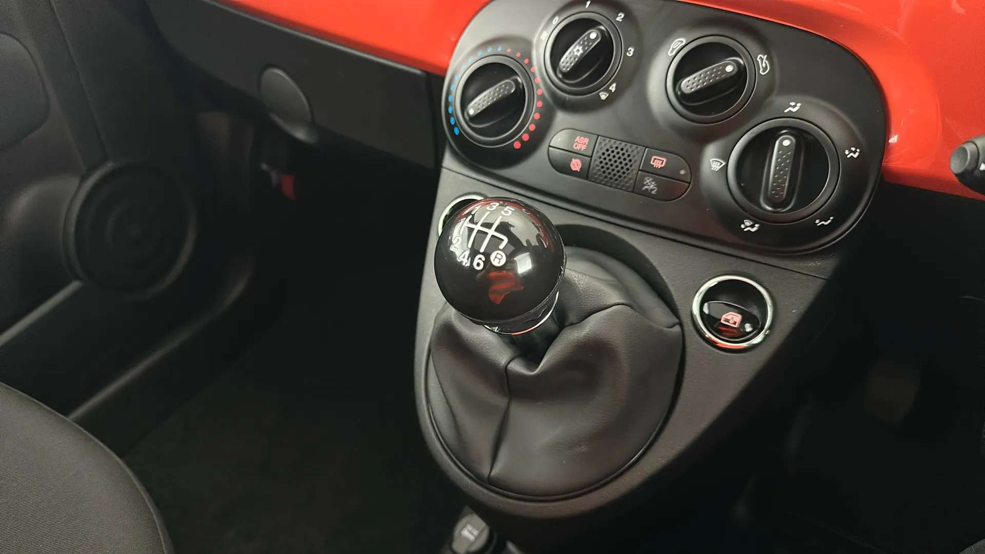 2024 FIAT 500 2024 FIAT 500