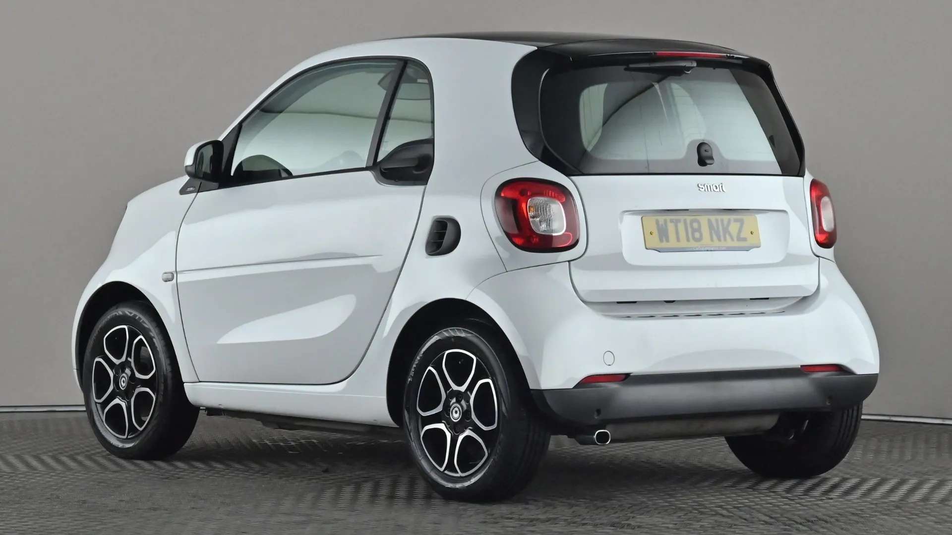 A 2018 SMART FORTWO COUPE 1.0 Prime Auto A 2018 SMART FORTWO COUPE 1.0 Prime Auto