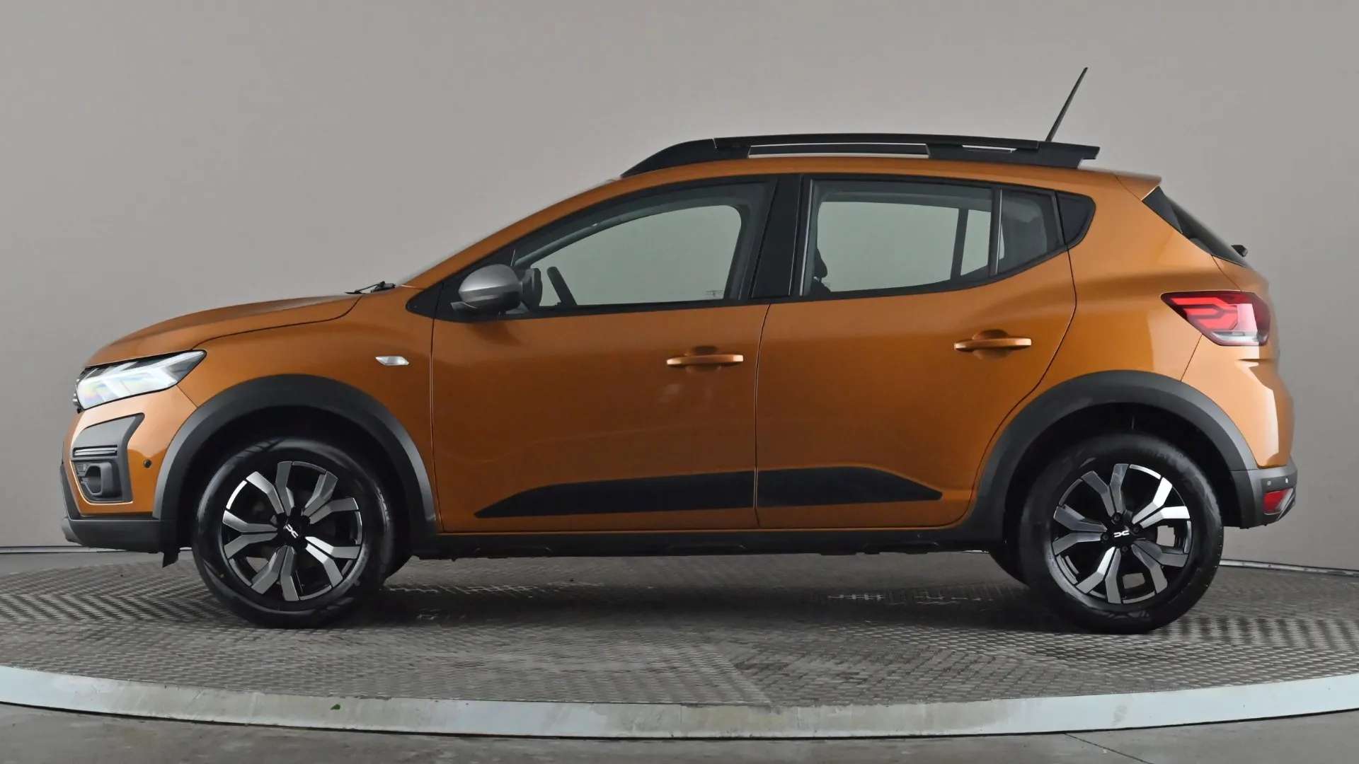 A 2023 DACIA SANDERO STEPWAY 1.0 TCe Journey A 2023 DACIA SANDERO STEPWAY 1.0 TCe Journey