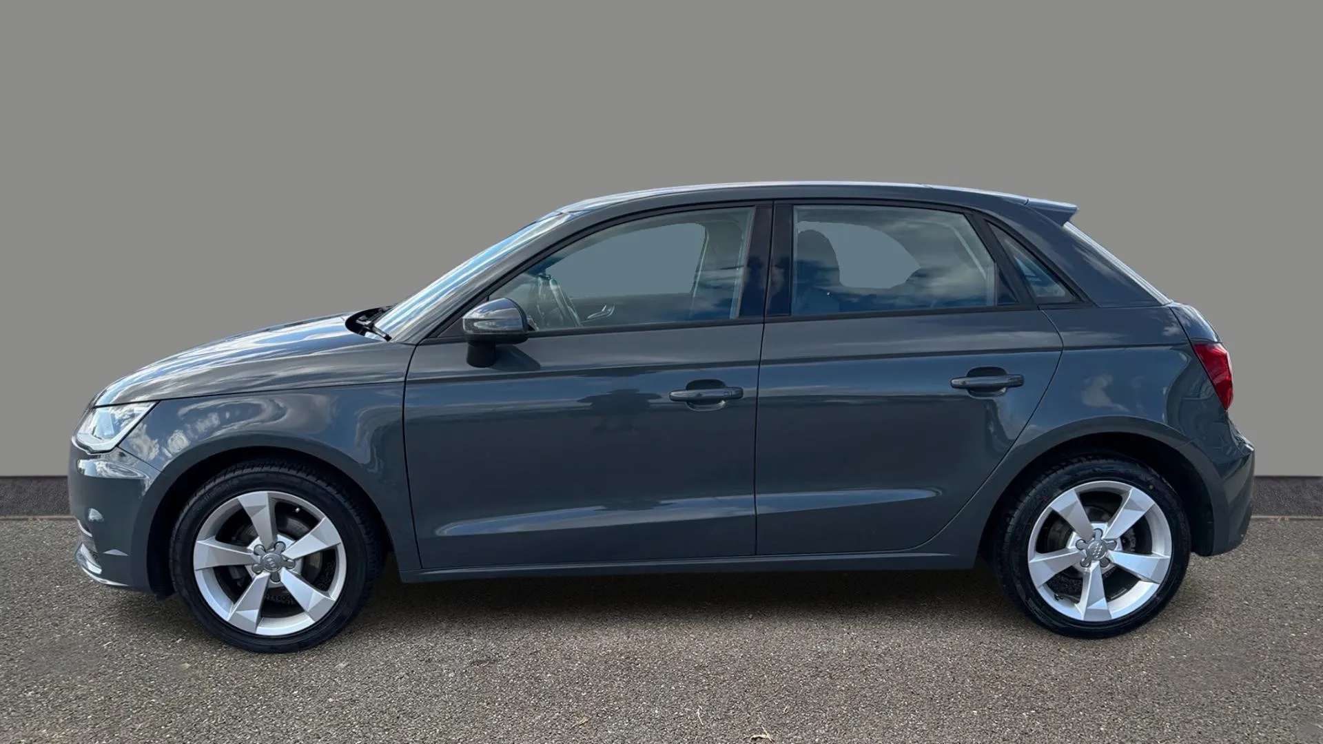 A 2017 AUDI A1 1.0 TFSI Sport A 2017 AUDI A1 1.0 TFSI Sport