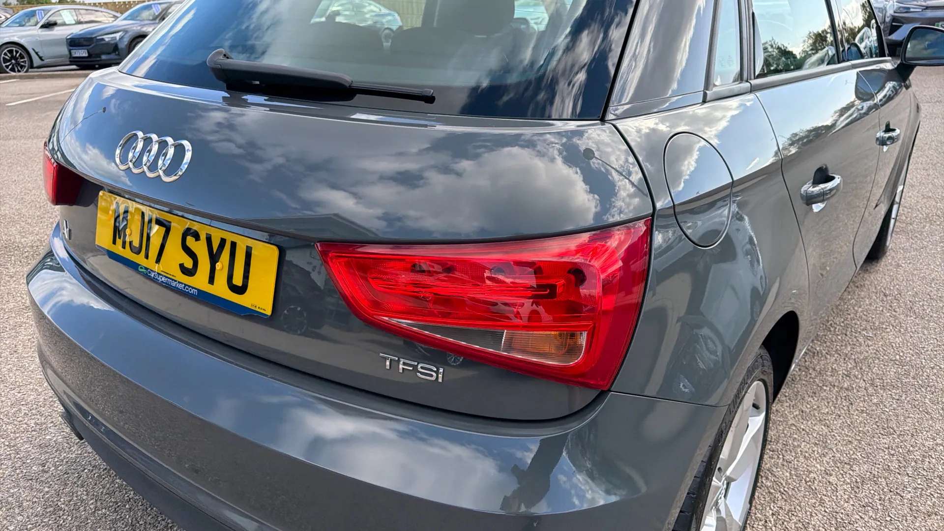 2017 AUDI A1 2017 AUDI A1