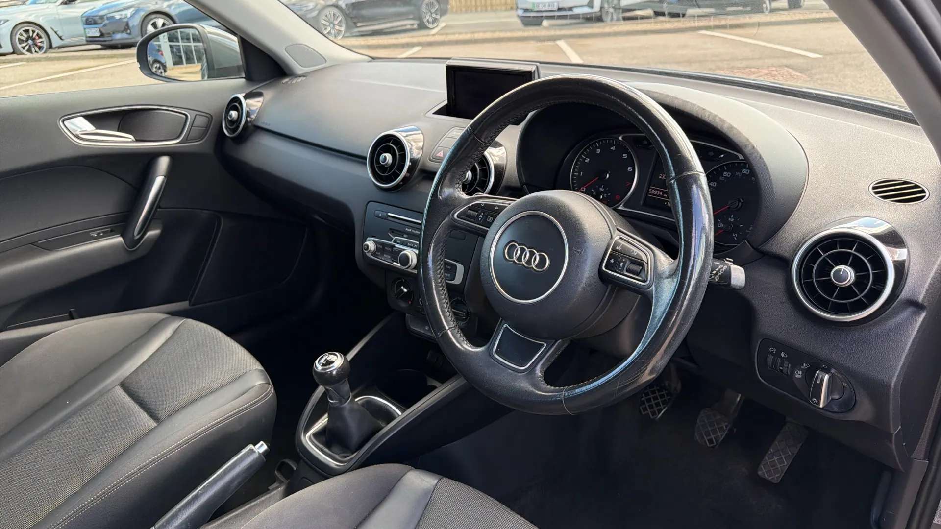 2017 AUDI A1 2017 AUDI A1