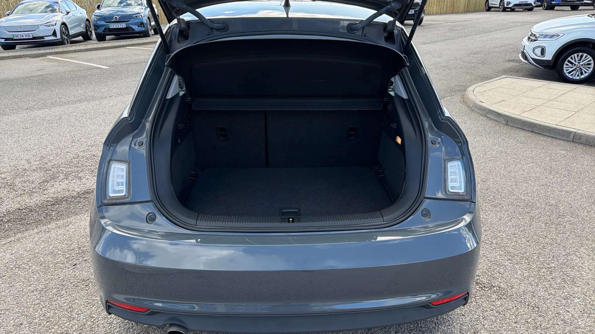 2017 AUDI A1 2017 AUDI A1