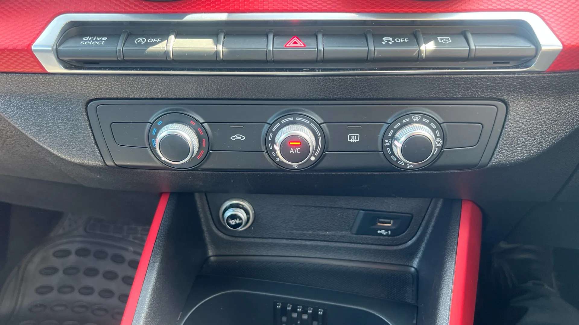 2018 AUDI Q2 2018 AUDI Q2