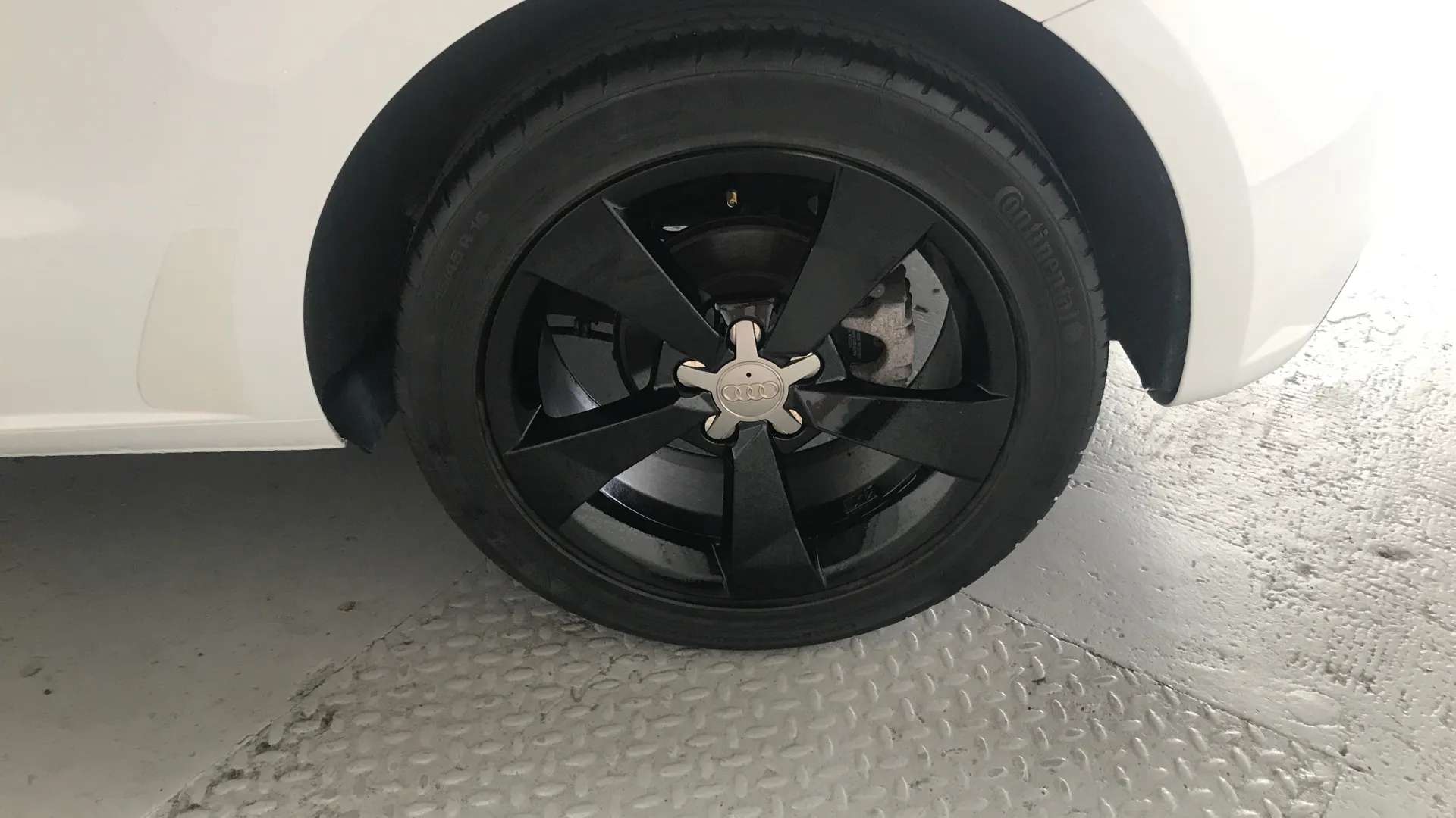 2017 AUDI A1 2017 AUDI A1