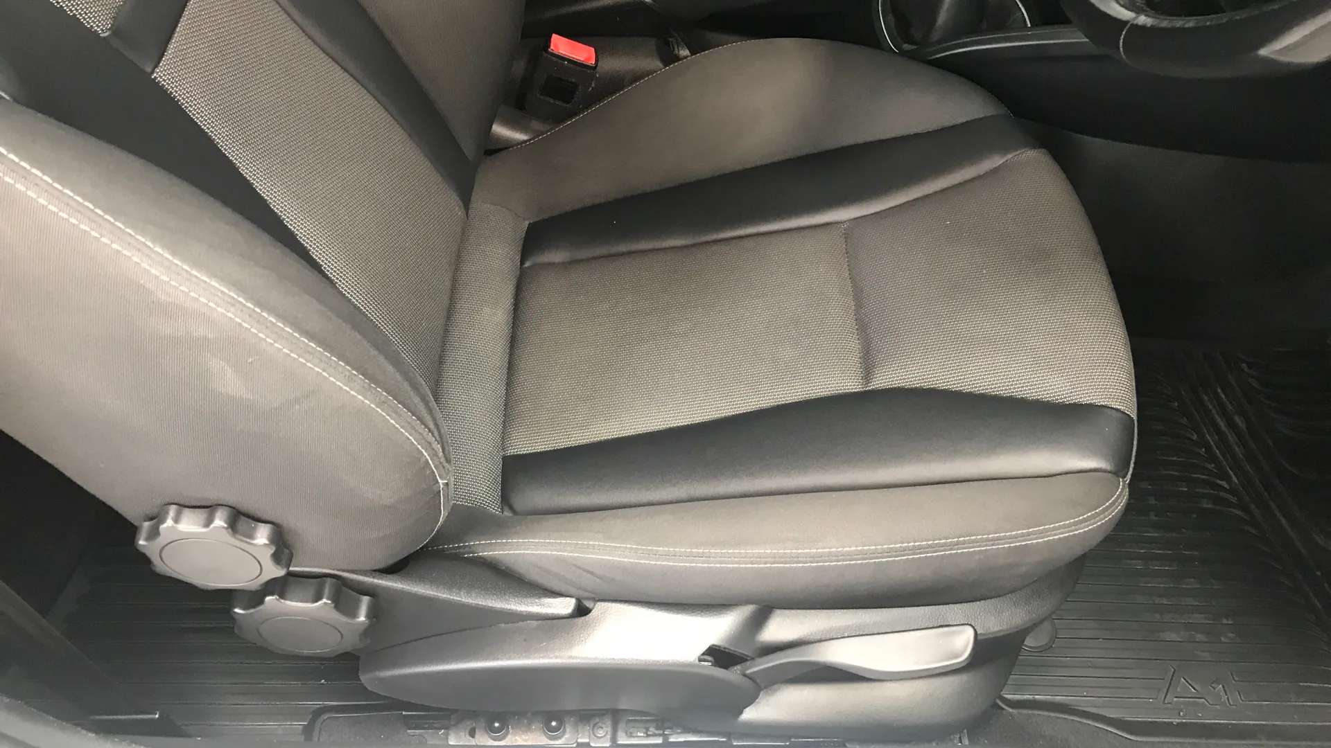 2017 AUDI A1 2017 AUDI A1