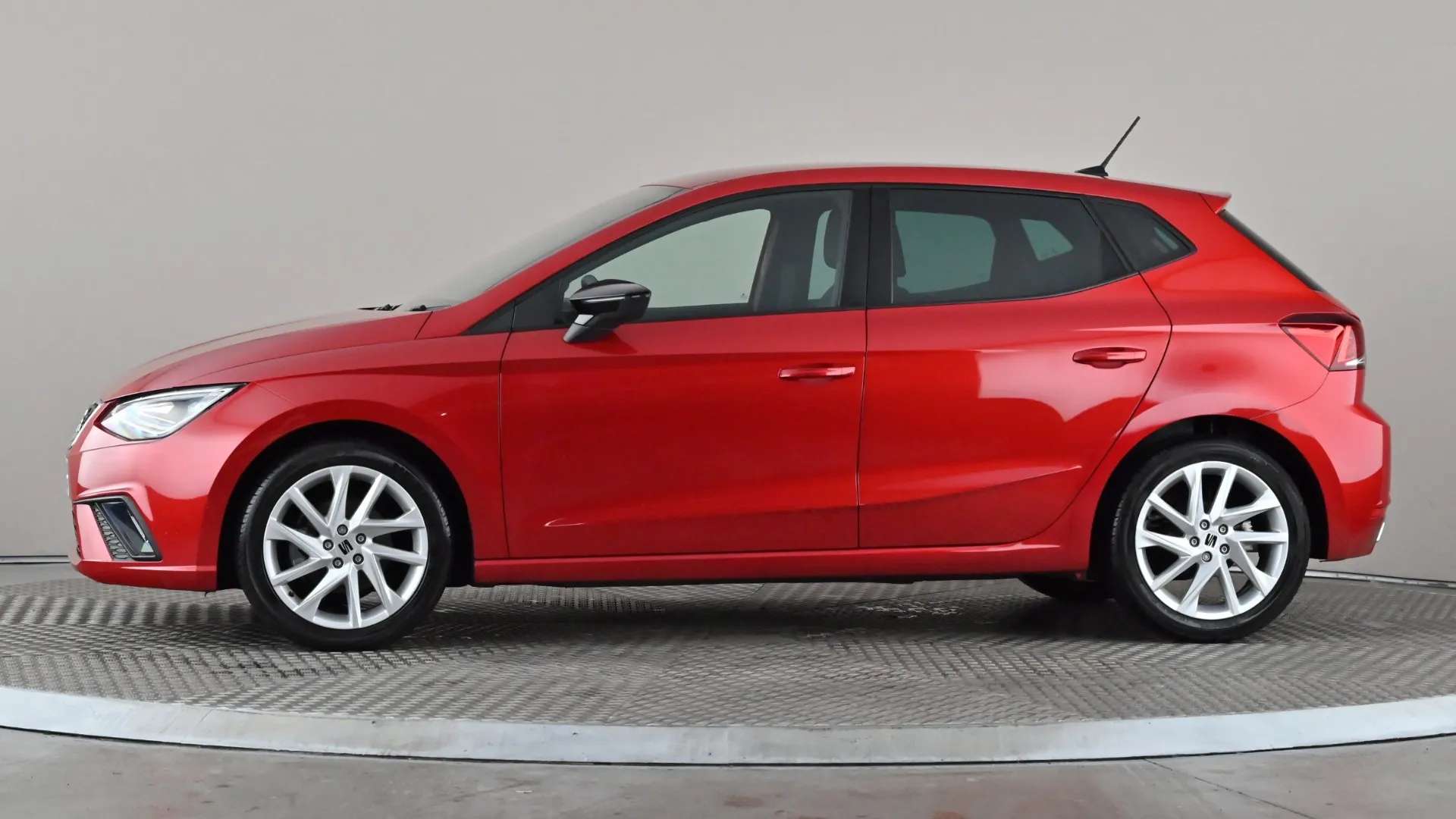 A 2024 SEAT IBIZA 1.0 TSI 110 FR A 2024 SEAT IBIZA 1.0 TSI 110 FR