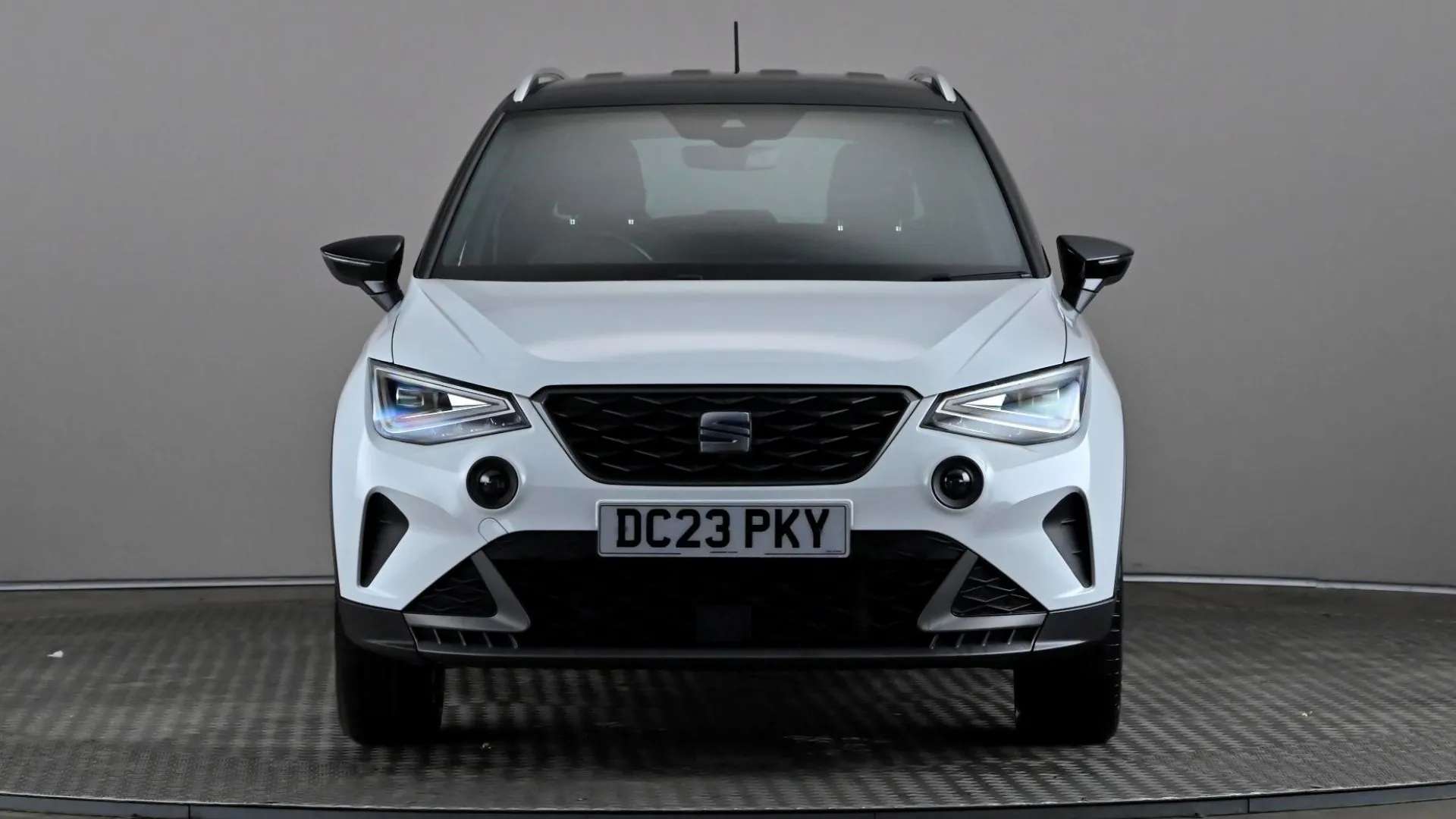 A 2023 SEAT ARONA 1.0 TSI 110 FR A 2023 SEAT ARONA 1.0 TSI 110 FR