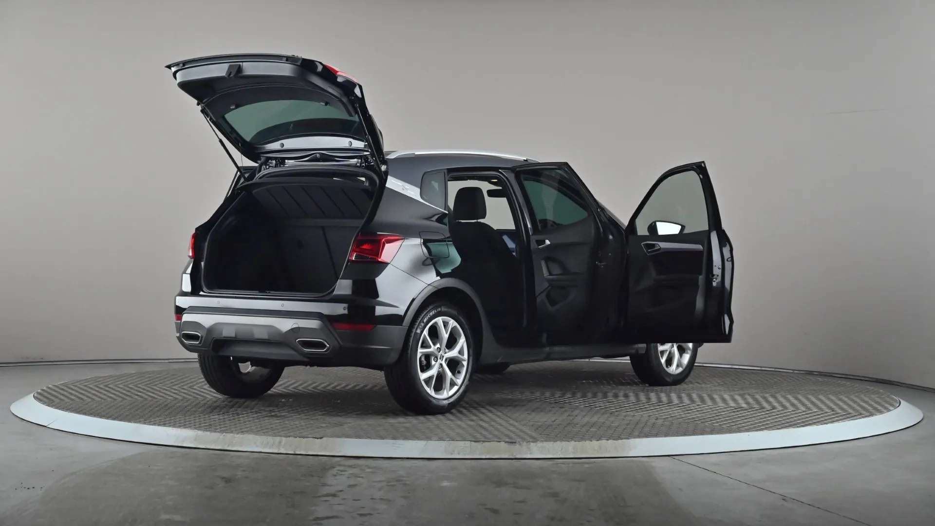 2023 SEAT ARONA 2023 SEAT ARONA