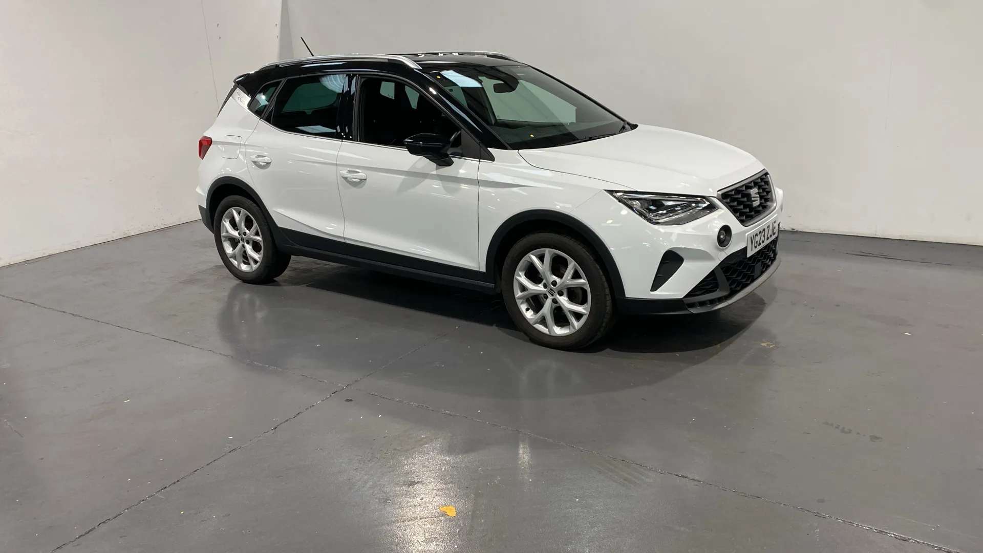 A 2023 SEAT ARONA 1.0 TSI 110 FR A 2023 SEAT ARONA 1.0 TSI 110 FR