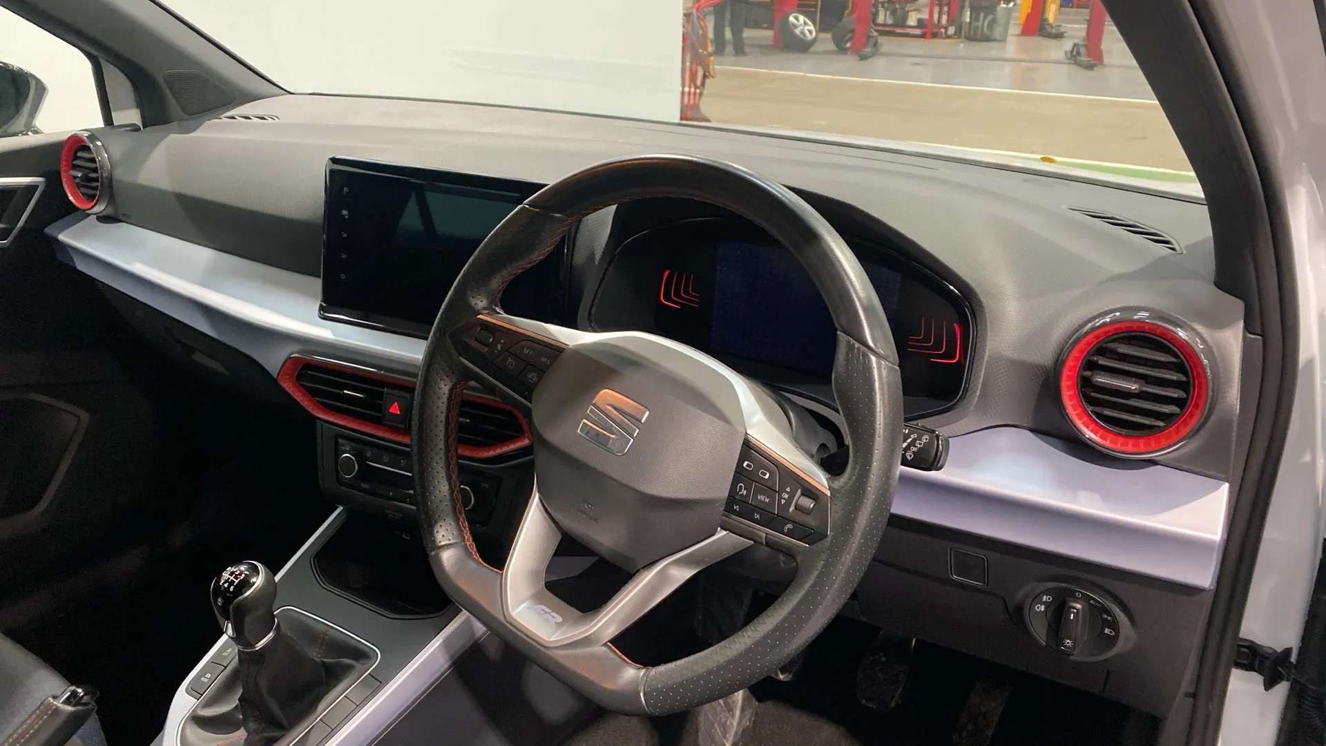 A 2023 SEAT ARONA 1.0 TSI 110 FR A 2023 SEAT ARONA 1.0 TSI 110 FR