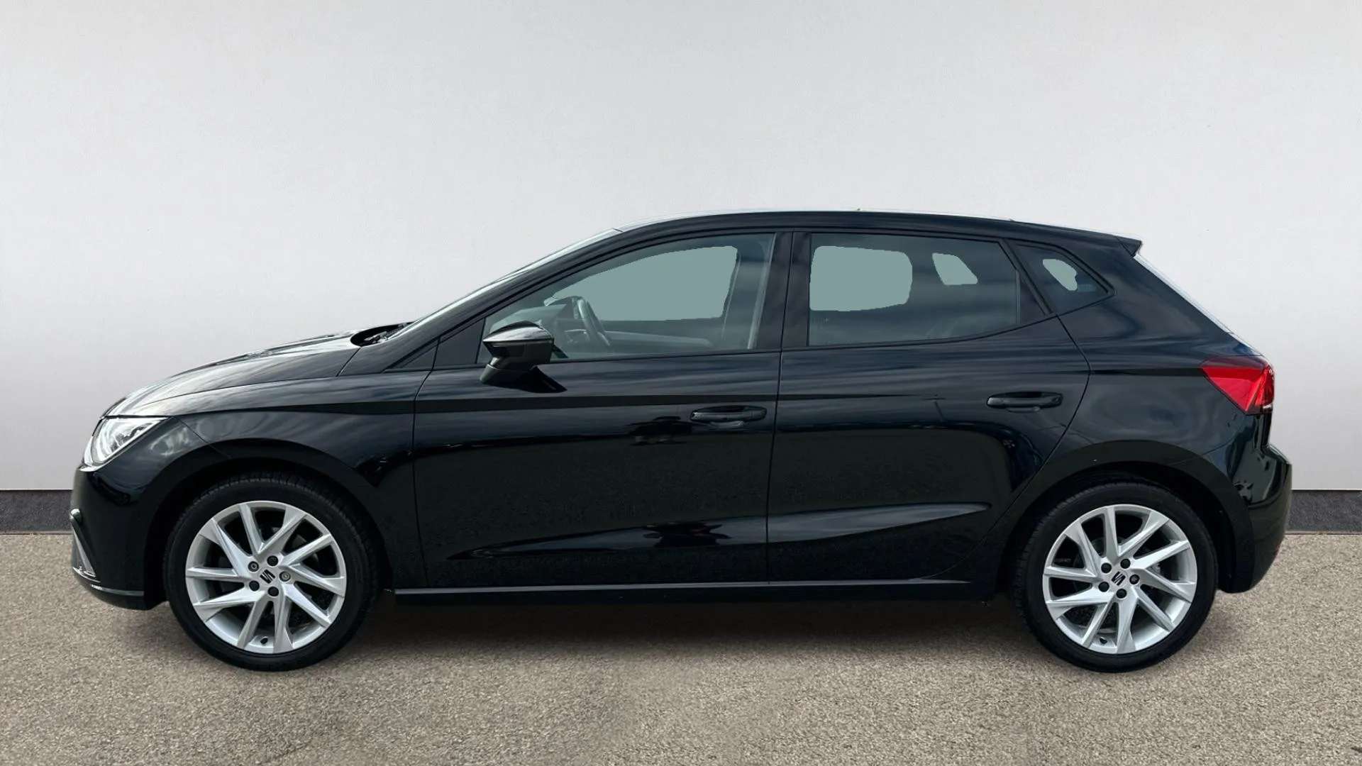 A 2023 SEAT IBIZA 1.0 TSI 110 FR A 2023 SEAT IBIZA 1.0 TSI 110 FR