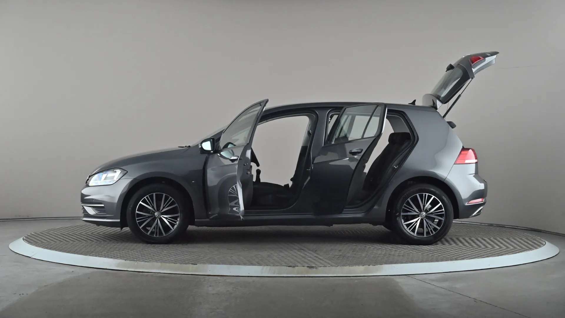 2017 VOLKSWAGEN GOLF 2017 VOLKSWAGEN GOLF